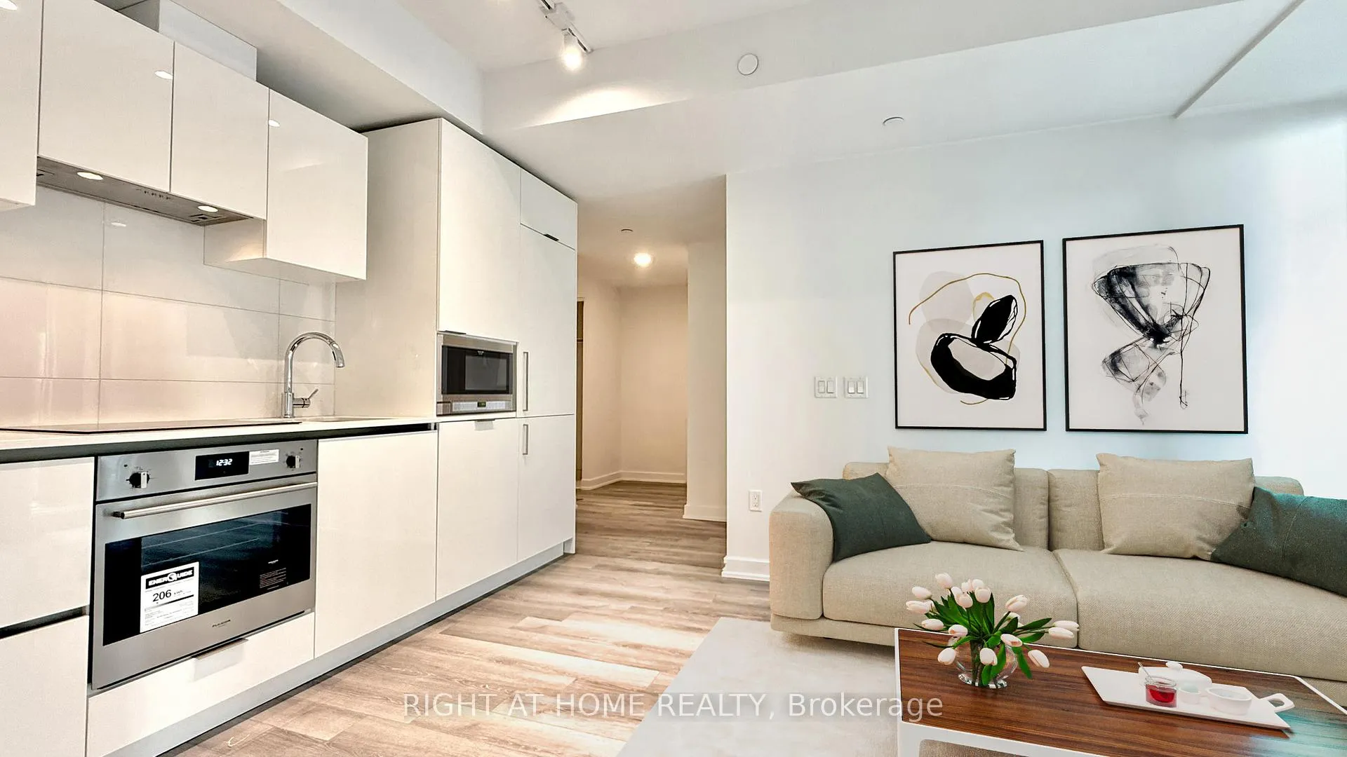 Photo 1 of Unit 3306, 238 Simcoe Street, Toronto, Kensington-Chinatown — HOMEH