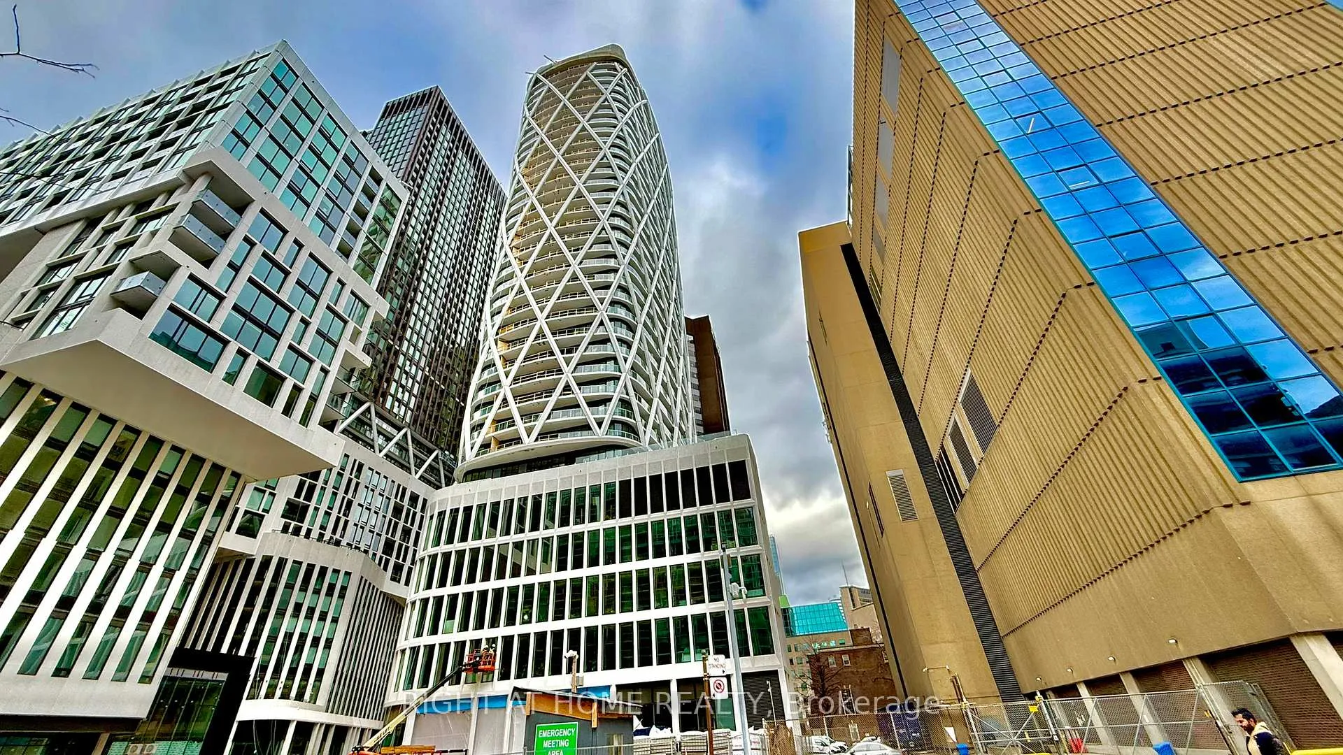 Photo 2 of Unit 3306, 238 Simcoe Street, Toronto, Kensington-Chinatown — HOMEH