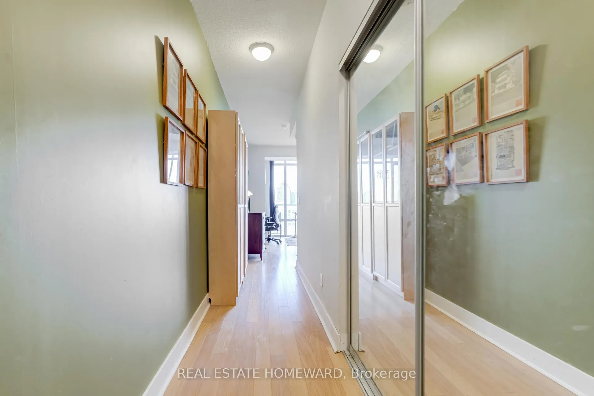 Photo 2 of Unit 1709, 90 Stadium Road, Toronto, Niagara — HOMEH