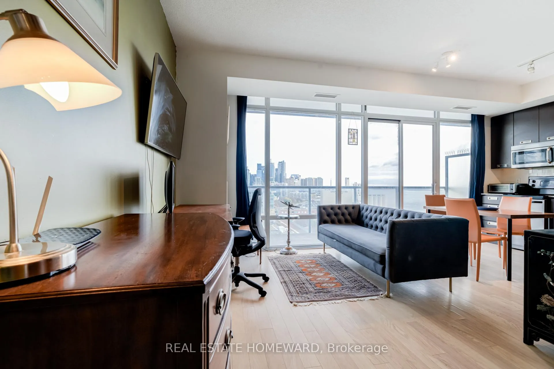 Photo 3 of Unit 1709, 90 Stadium Road, Toronto, Niagara — HOMEH