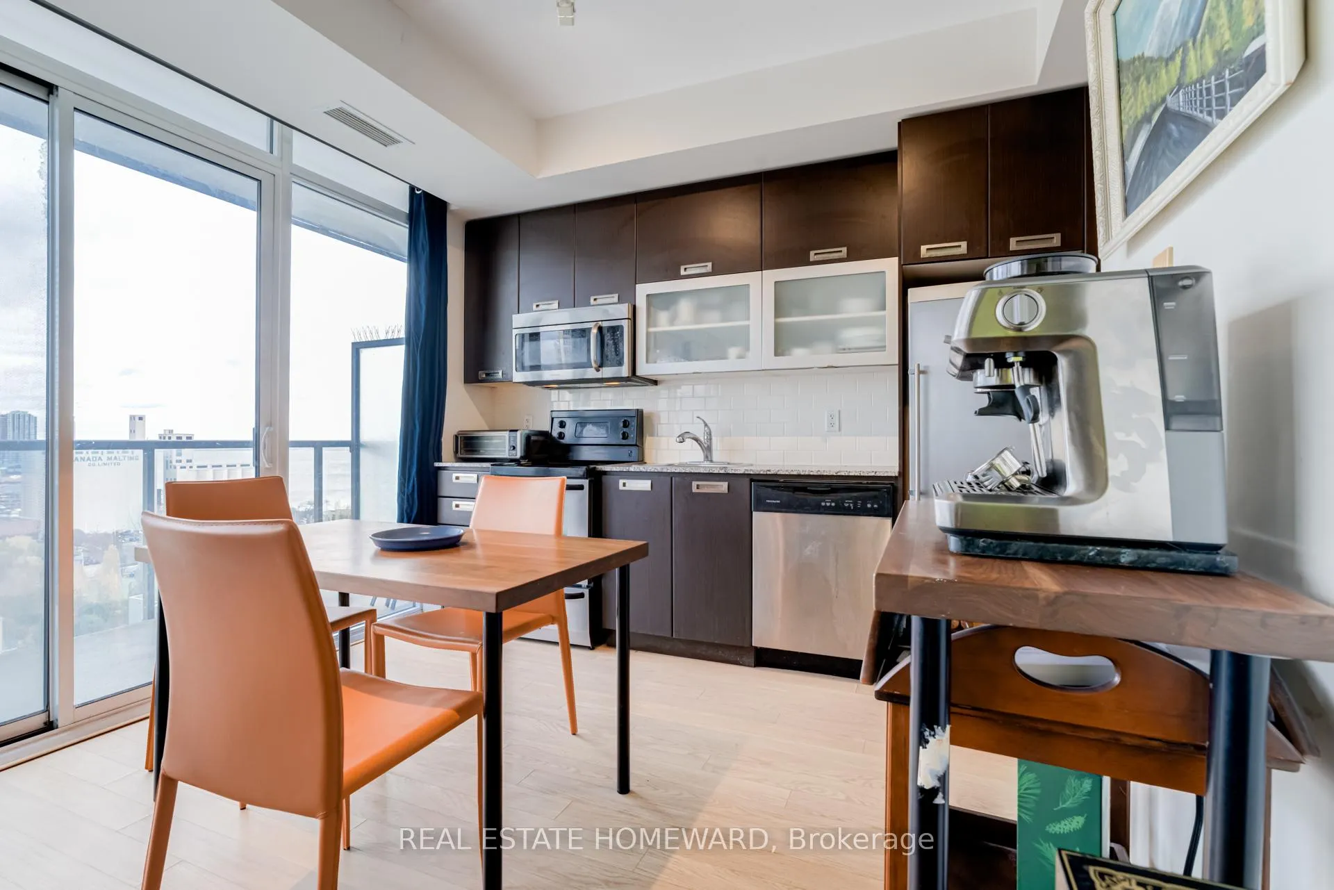 Photo 6 of Unit 1709, 90 Stadium Road, Toronto, Niagara — HOMEH