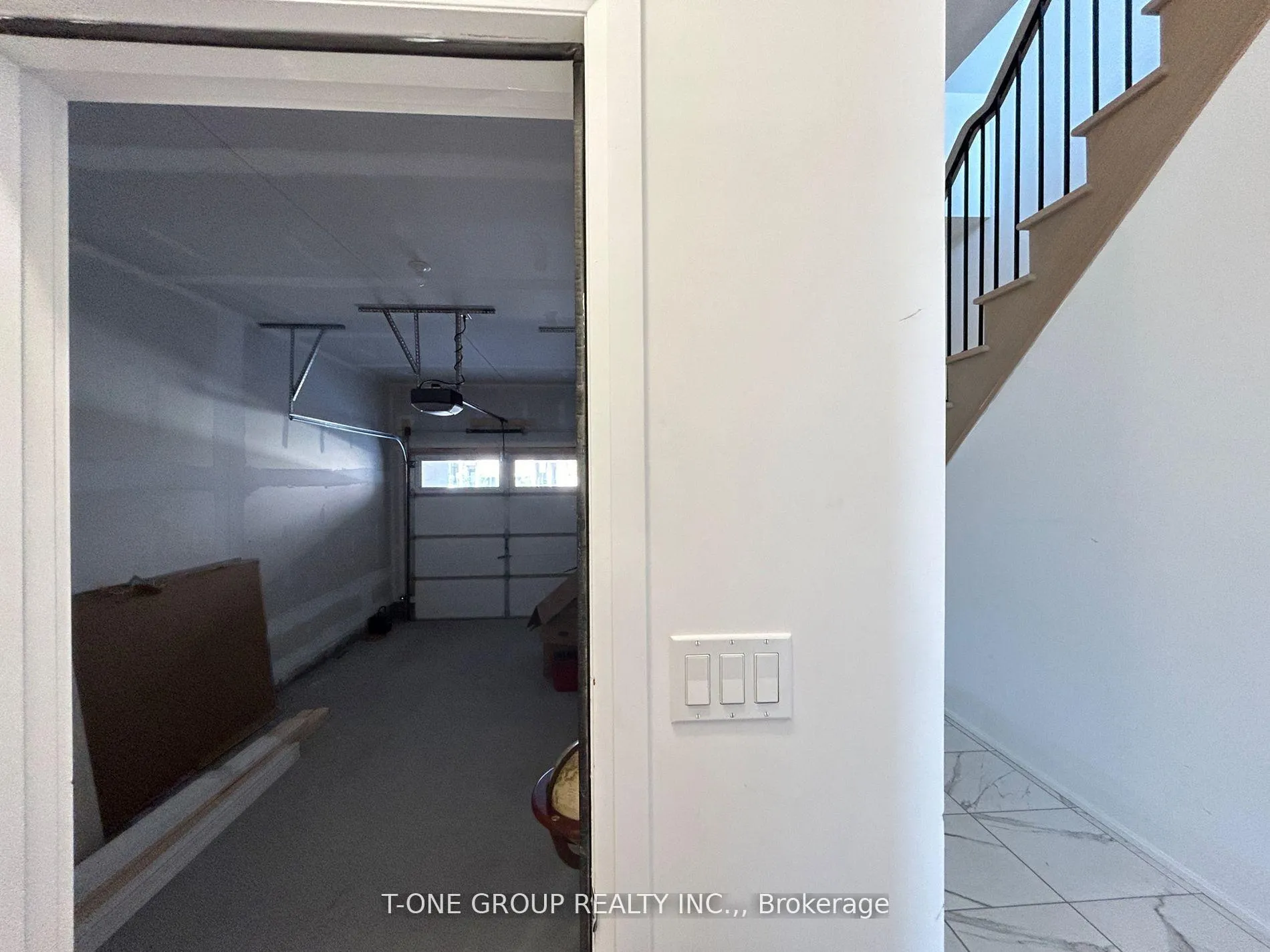 Photo 7 of 100 Carole Bell Way, Markham, Wismer — HOMEH