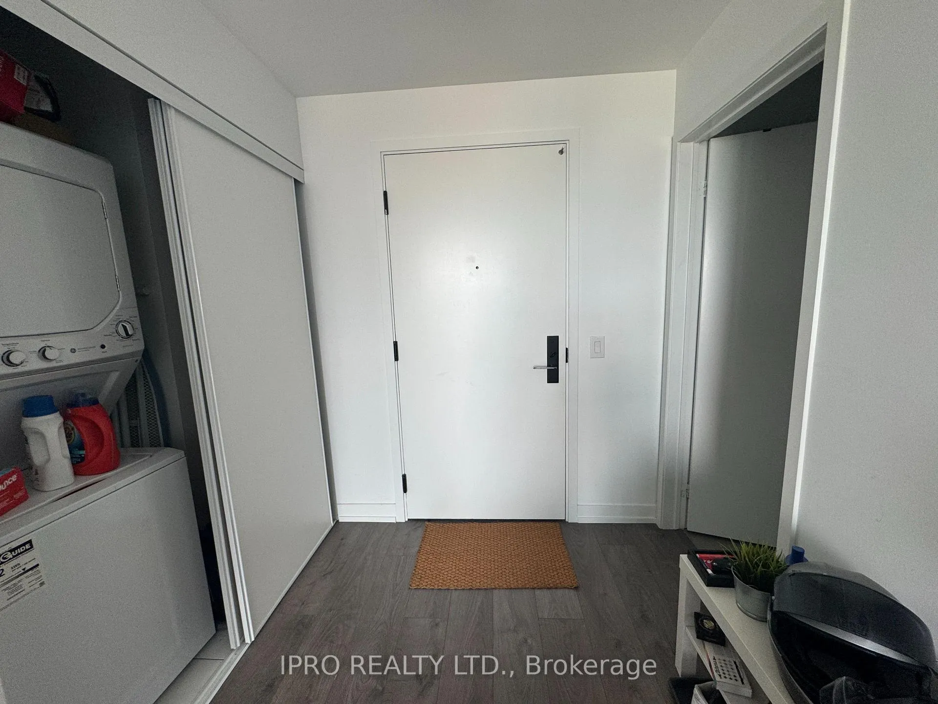 Photo 2 of Unit 1202, 270 Dufferin Street, Toronto, South Parkdale — HOMEH
