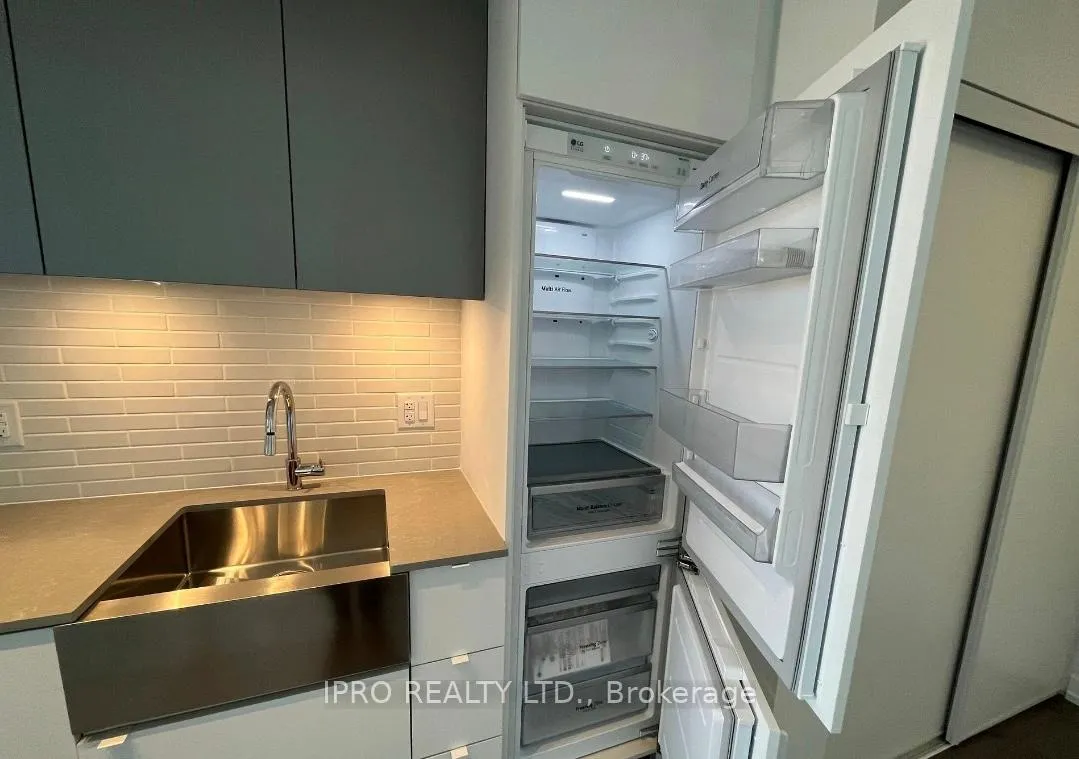 Photo 5 of Unit 1202, 270 Dufferin Street, Toronto, South Parkdale — HOMEH