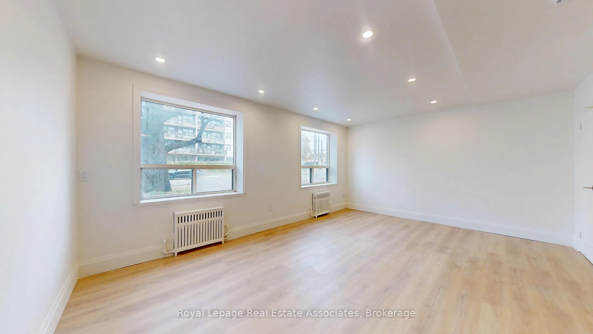 Photo 8 of Unit 2, 1 Marquette Avenue, Toronto, Englemount-Lawrence — HOMEH