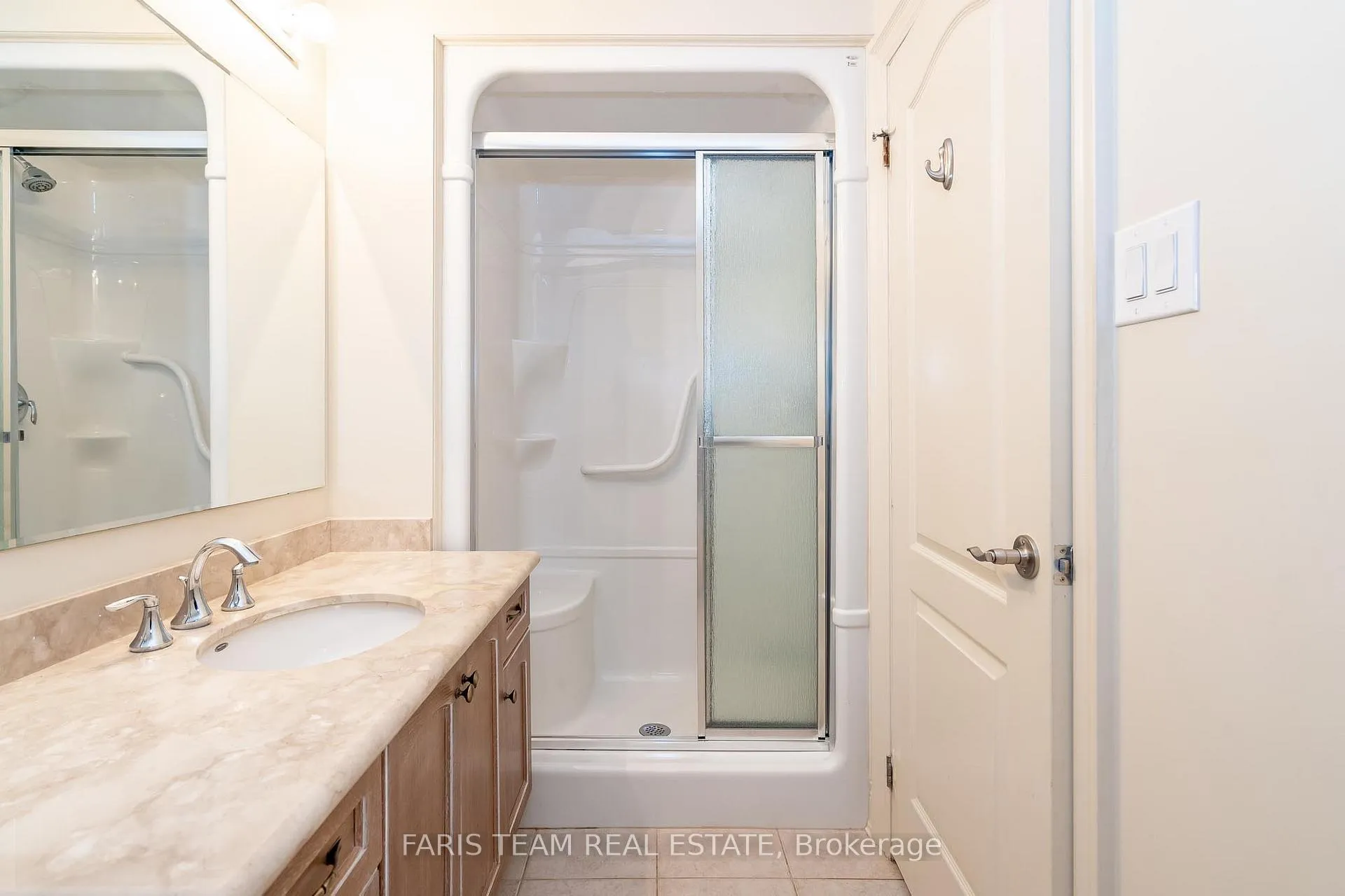Photo 15 of 51 Tuscany Grande, New Tecumseth, Alliston — HOMEH