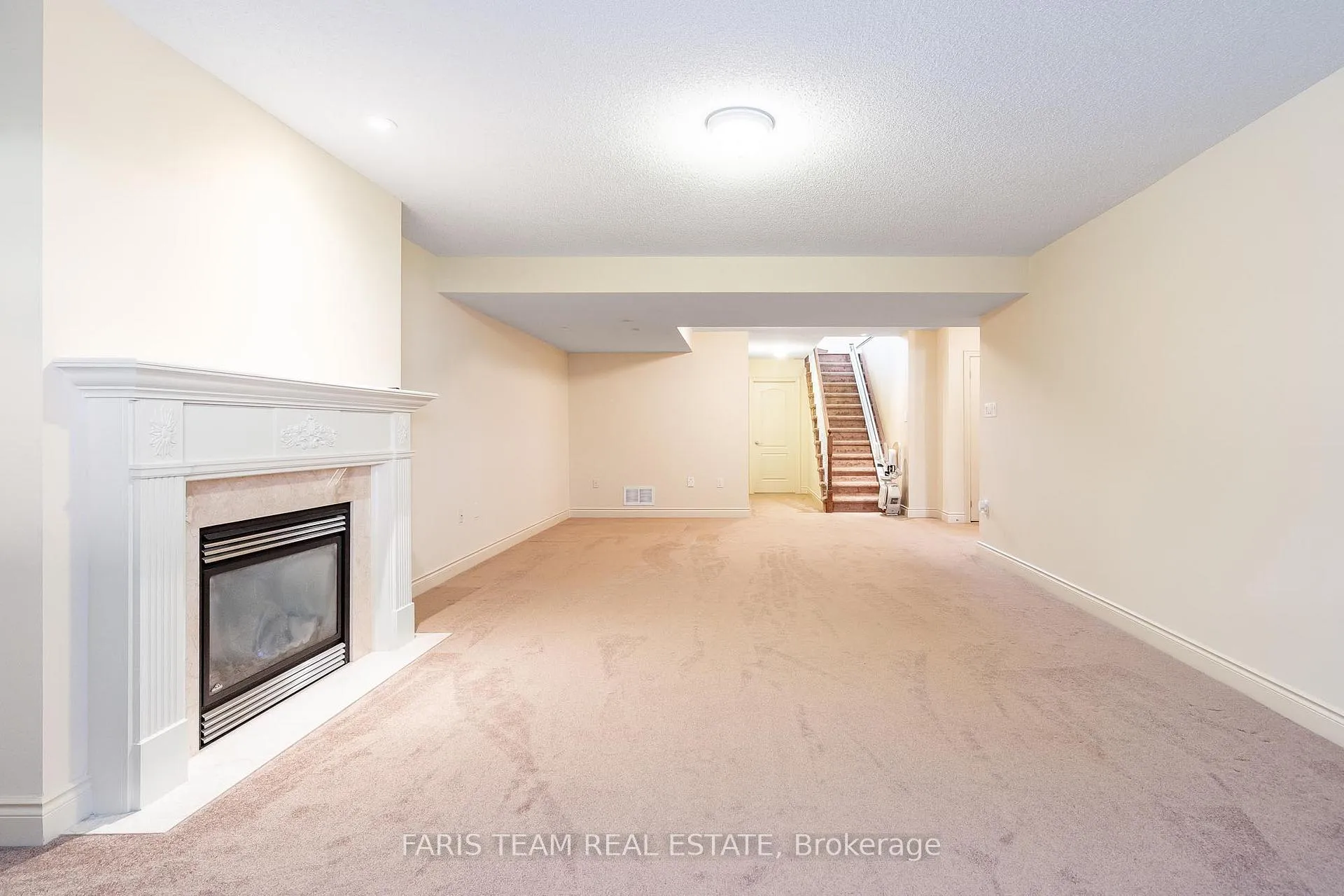 Photo 17 of 51 Tuscany Grande, New Tecumseth, Alliston — HOMEH