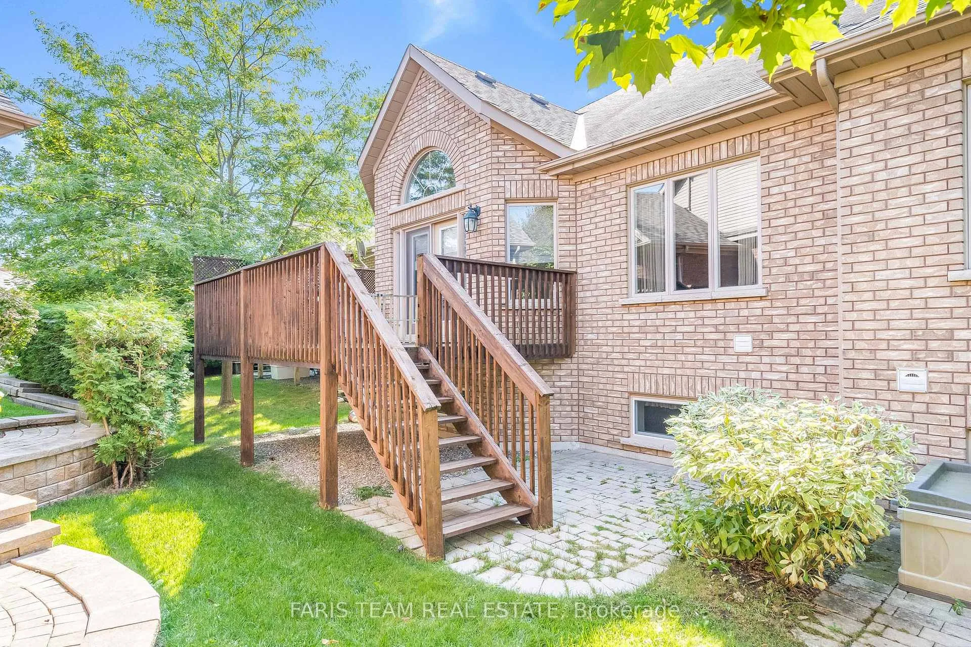 Photo 22 of 51 Tuscany Grande, New Tecumseth, Alliston — HOMEH