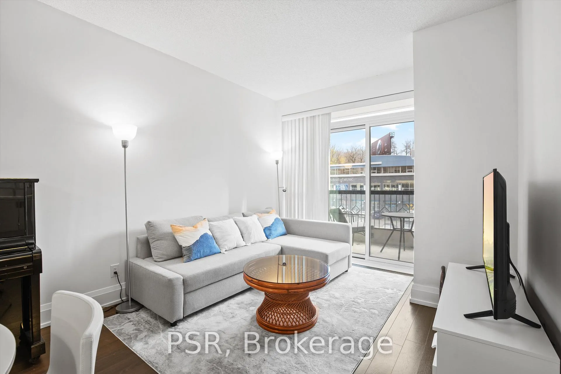 Photo 8 of Unit 307, 2 Old Mill Drive, Toronto, High Park-Swansea — HOMEH