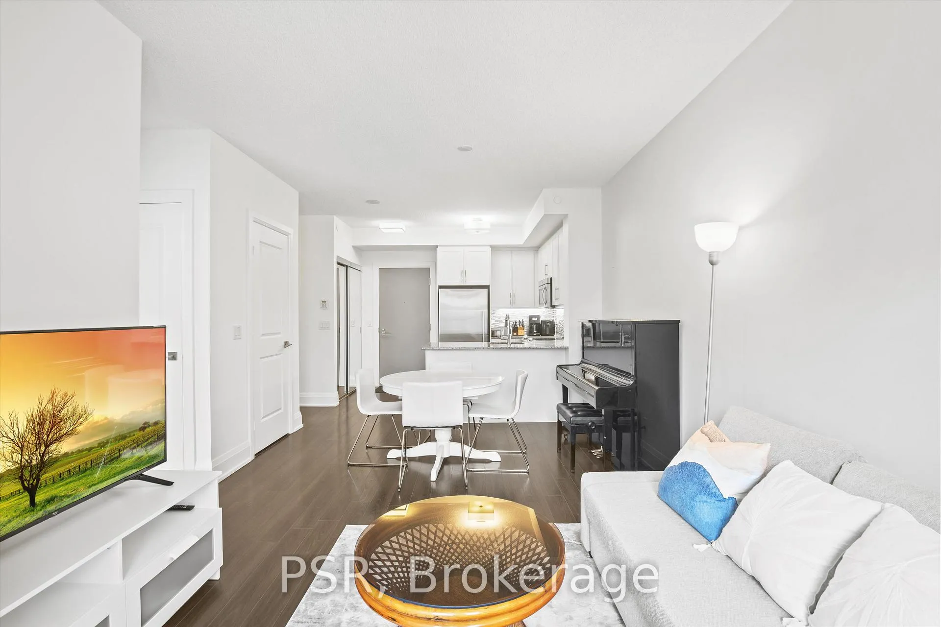 Photo 10 of Unit 307, 2 Old Mill Drive, Toronto, High Park-Swansea — HOMEH