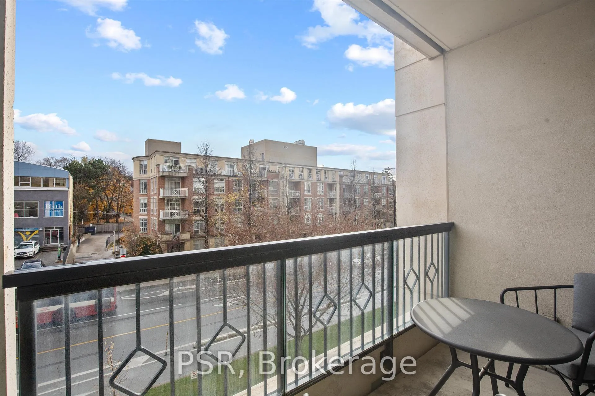 Photo 11 of Unit 307, 2 Old Mill Drive, Toronto, High Park-Swansea — HOMEH