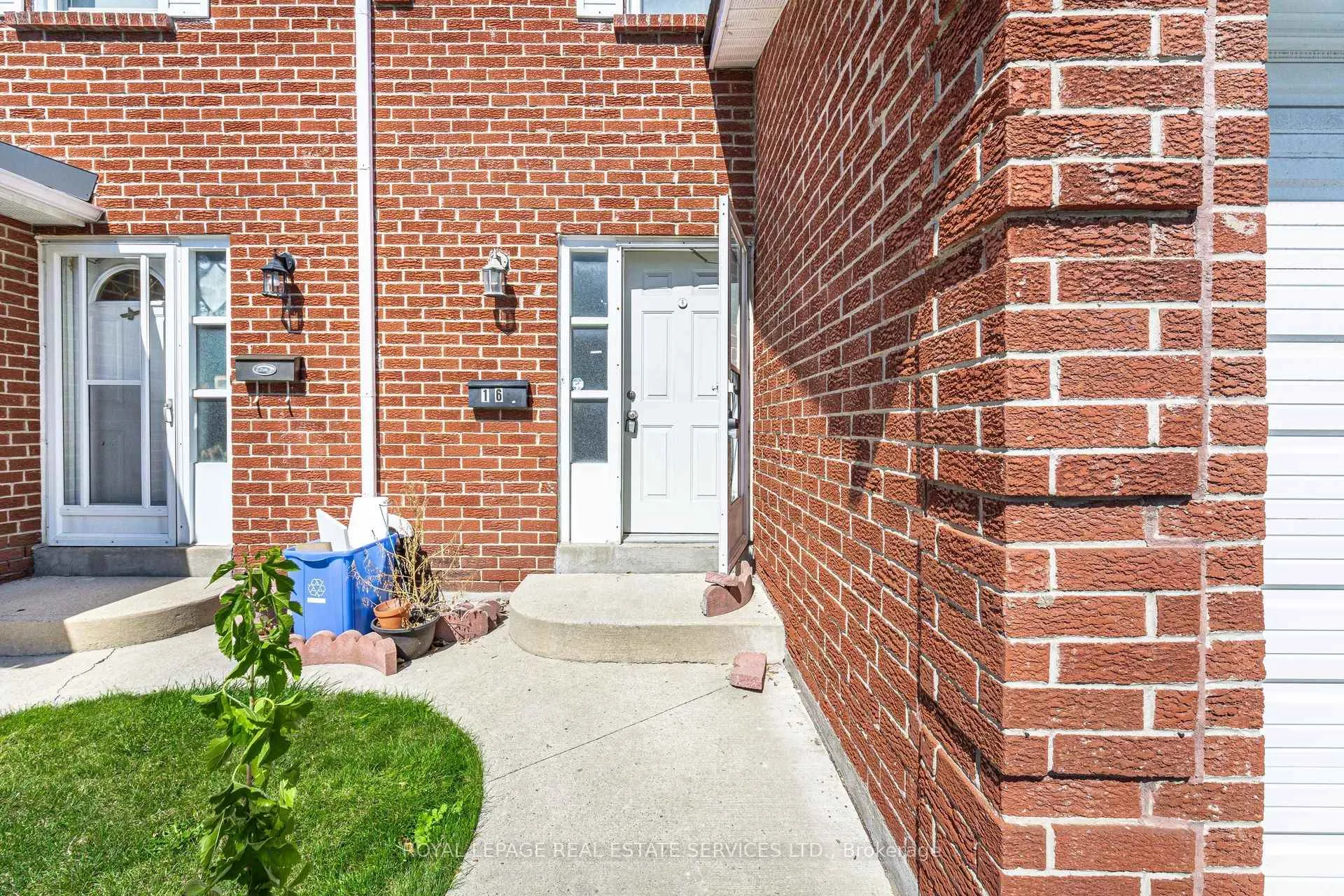 Photo 3 of Unit 457, 16 Harper Way, Markham, Aileen-Willowbrook — HOMEH
