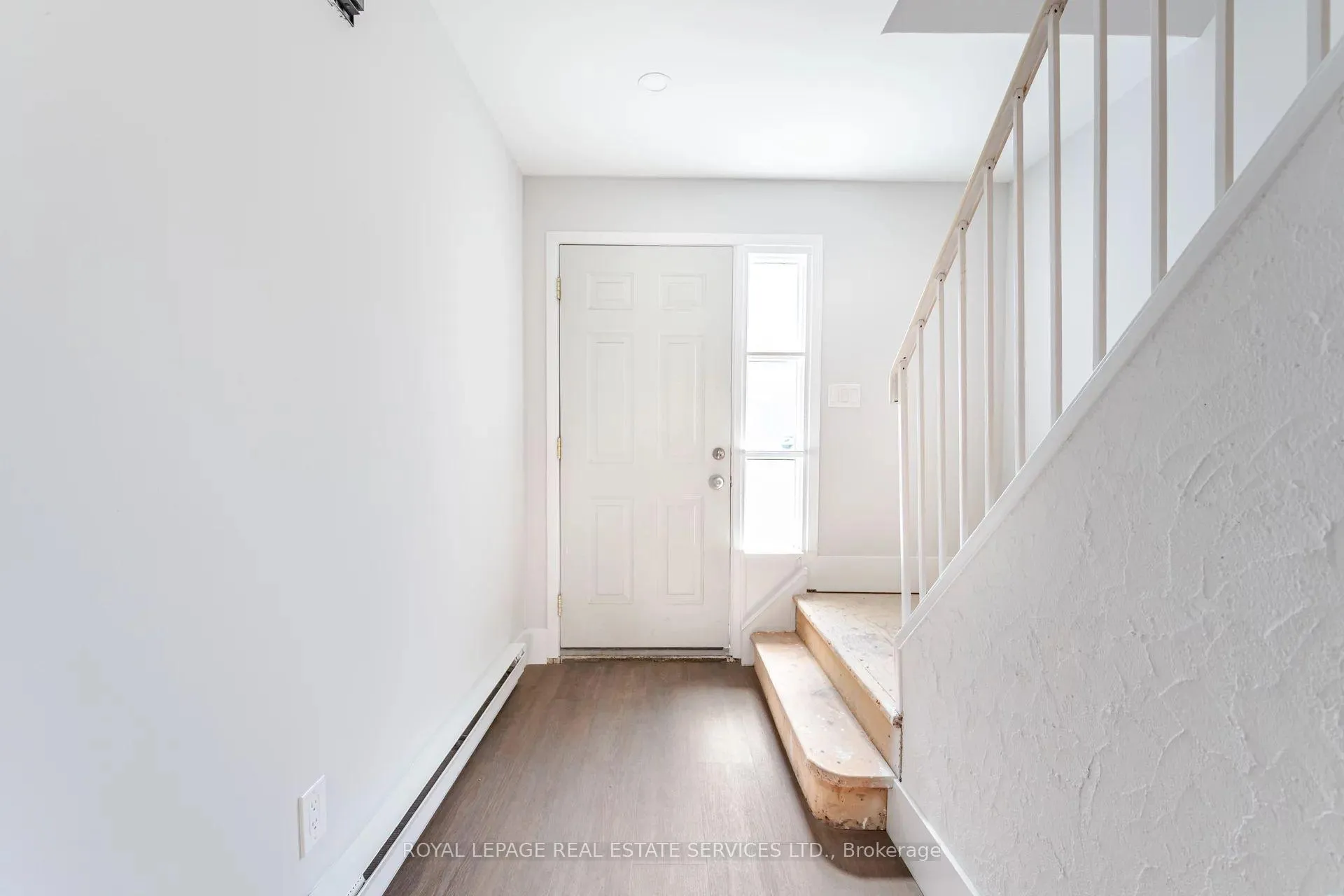 Photo 4 of Unit 457, 16 Harper Way, Markham, Aileen-Willowbrook — HOMEH
