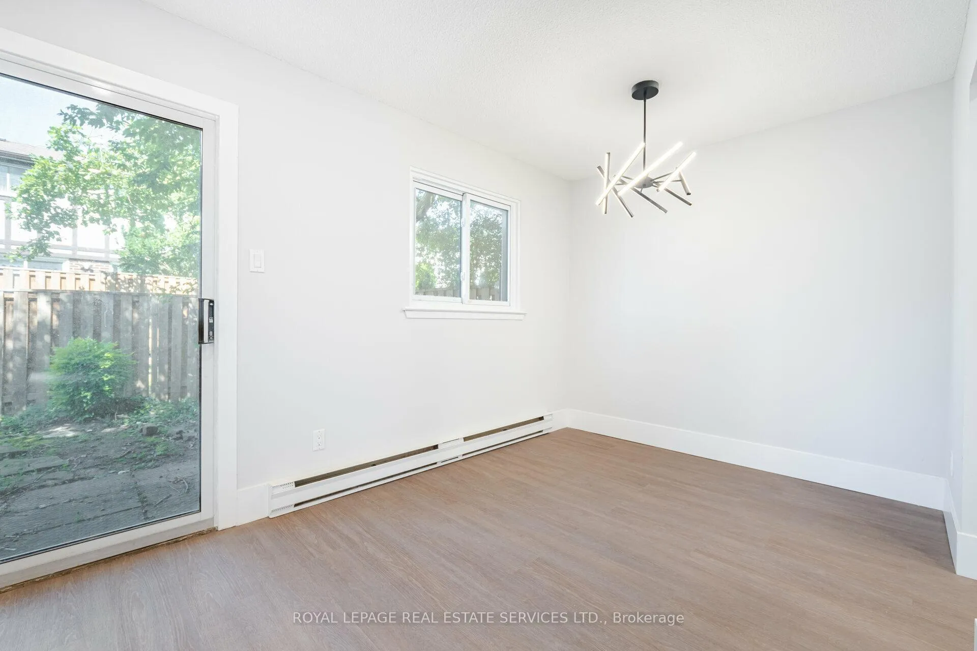 Photo 11 of Unit 457, 16 Harper Way, Markham, Aileen-Willowbrook — HOMEH