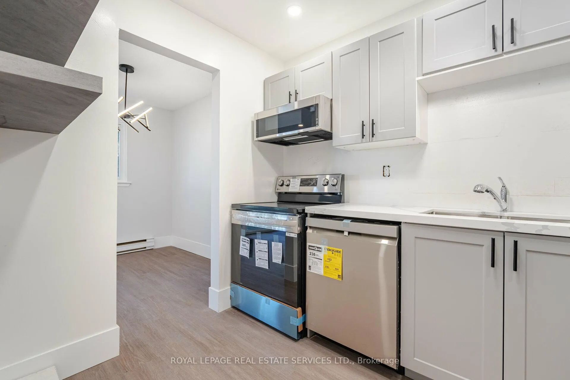 Photo 14 of Unit 457, 16 Harper Way, Markham, Aileen-Willowbrook — HOMEH
