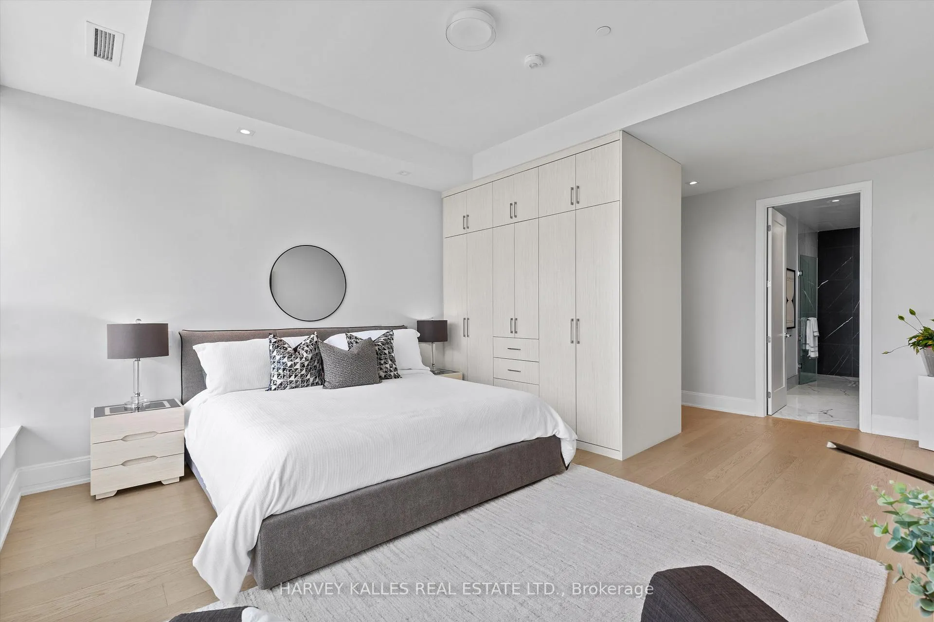 Photo 25 of Unit 703, 355 Bedford Park Avenue, Toronto, Bedford Park-Nortown — HOMEH