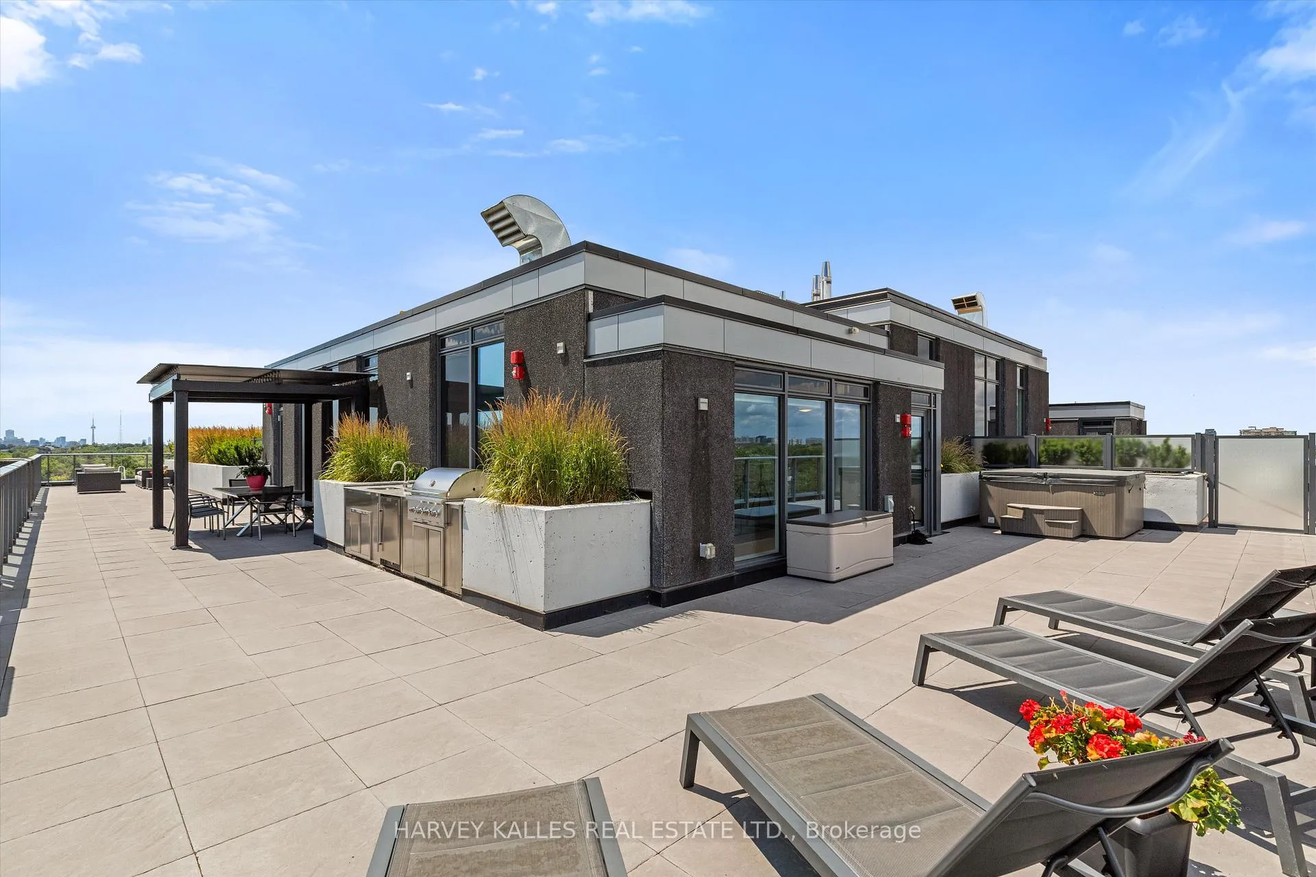 Photo 37 of Unit 703, 355 Bedford Park Avenue, Toronto, Bedford Park-Nortown — HOMEH