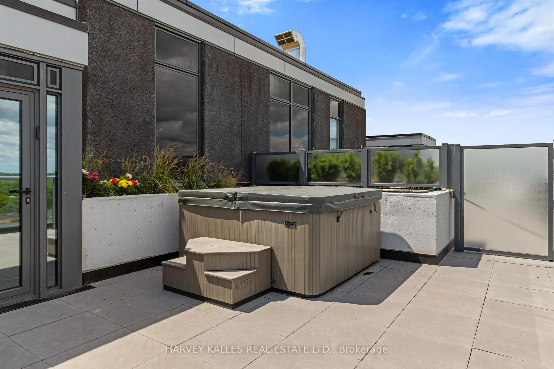 Photo 38 of Unit 703, 355 Bedford Park Avenue, Toronto, Bedford Park-Nortown — HOMEH