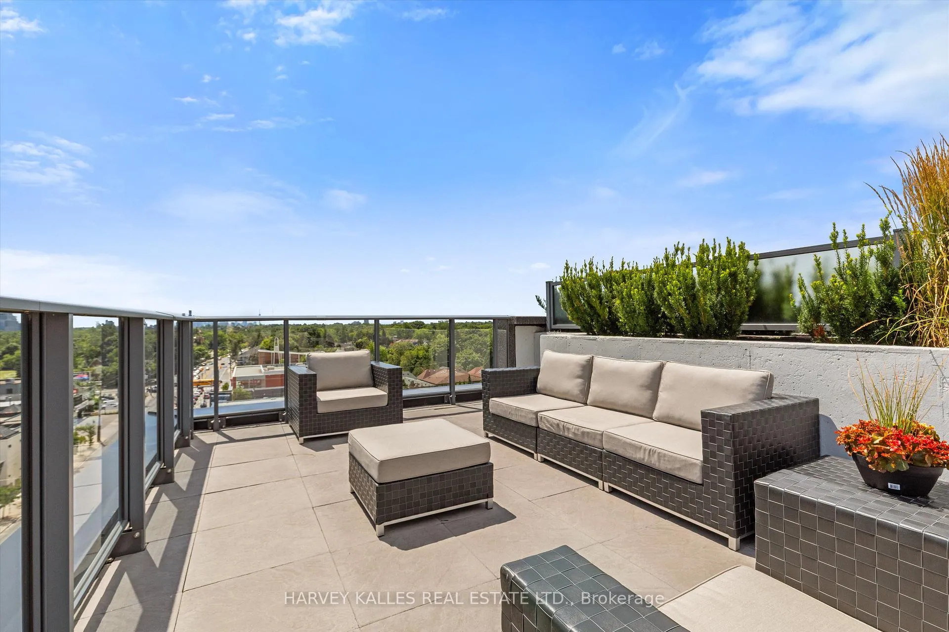 Photo 40 of Unit 703, 355 Bedford Park Avenue, Toronto, Bedford Park-Nortown — HOMEH