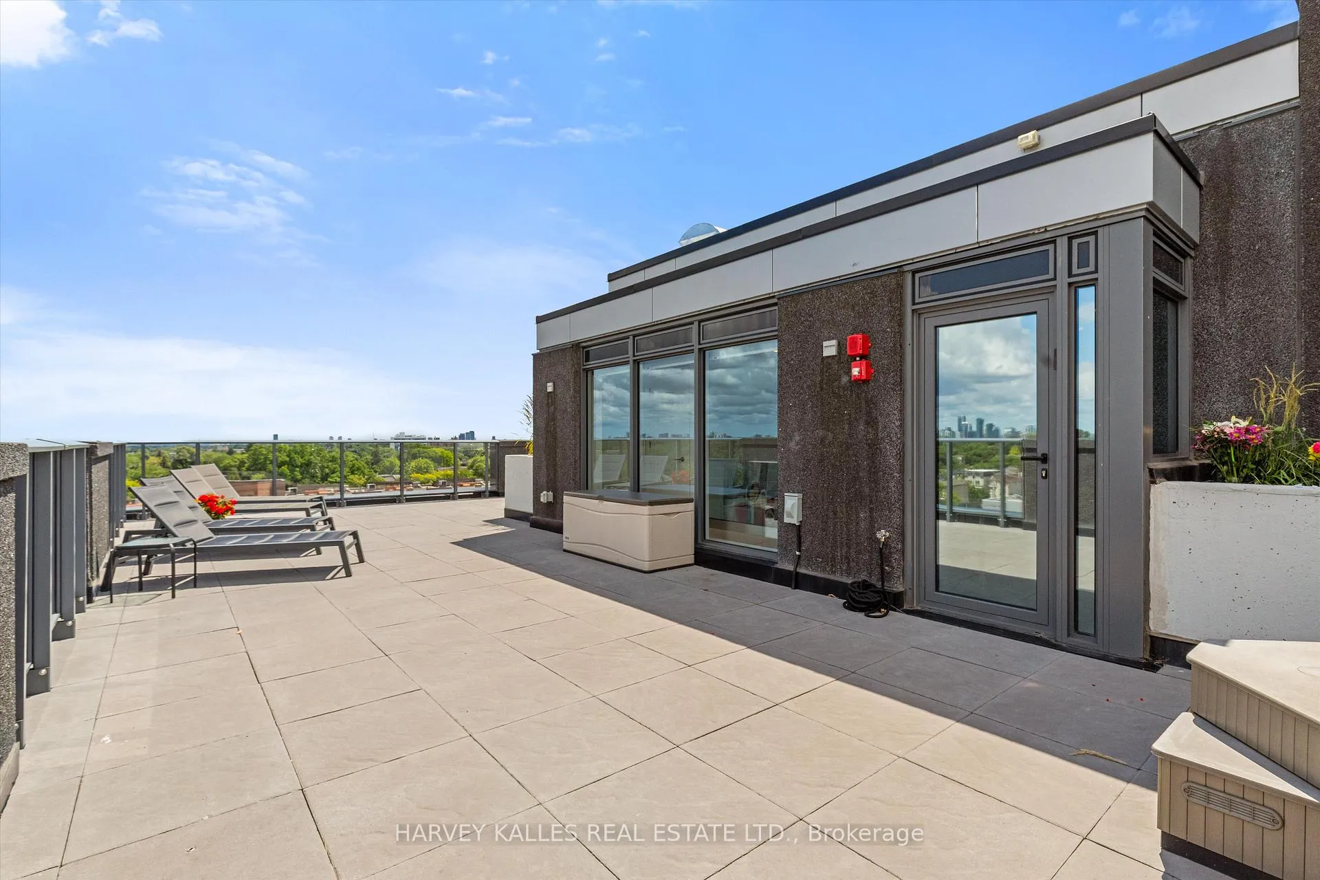 Photo 41 of Unit 703, 355 Bedford Park Avenue, Toronto, Bedford Park-Nortown — HOMEH