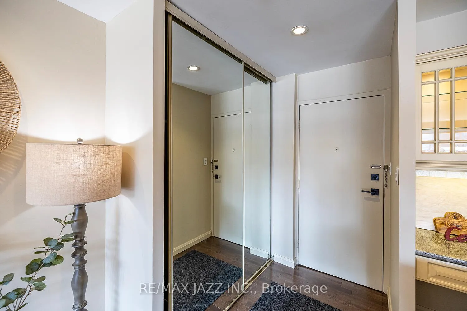 Photo 3 of Unit 201, 337 Simcoe Street N, Oshawa, O'Neill — HOMEH