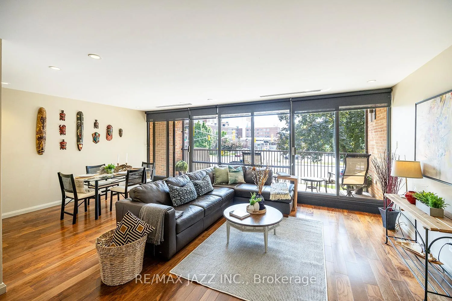 Photo 12 of Unit 201, 337 Simcoe Street N, Oshawa, O'Neill — HOMEH