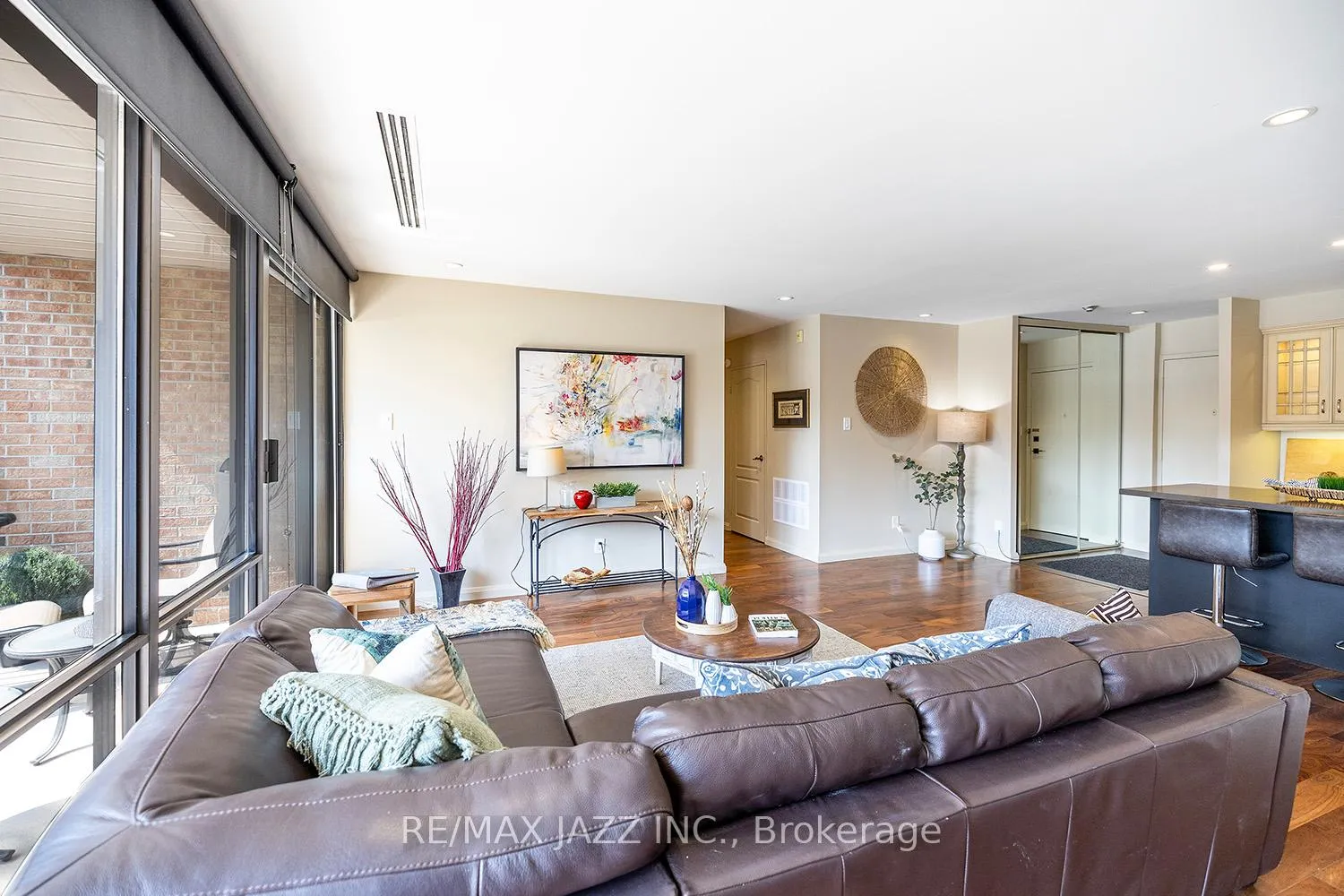 Photo 15 of Unit 201, 337 Simcoe Street N, Oshawa, O'Neill — HOMEH