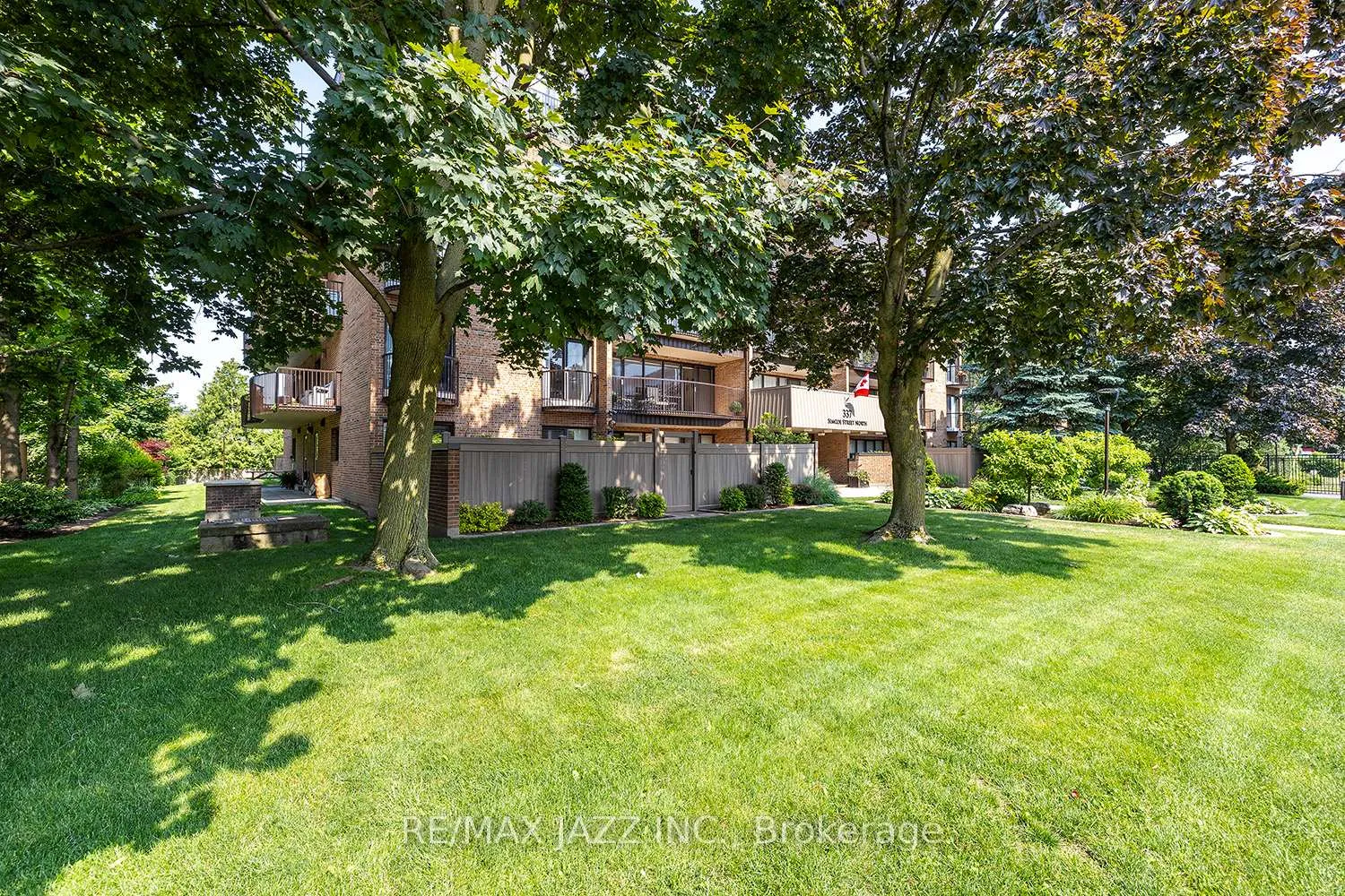 Photo 32 of Unit 201, 337 Simcoe Street N, Oshawa, O'Neill — HOMEH