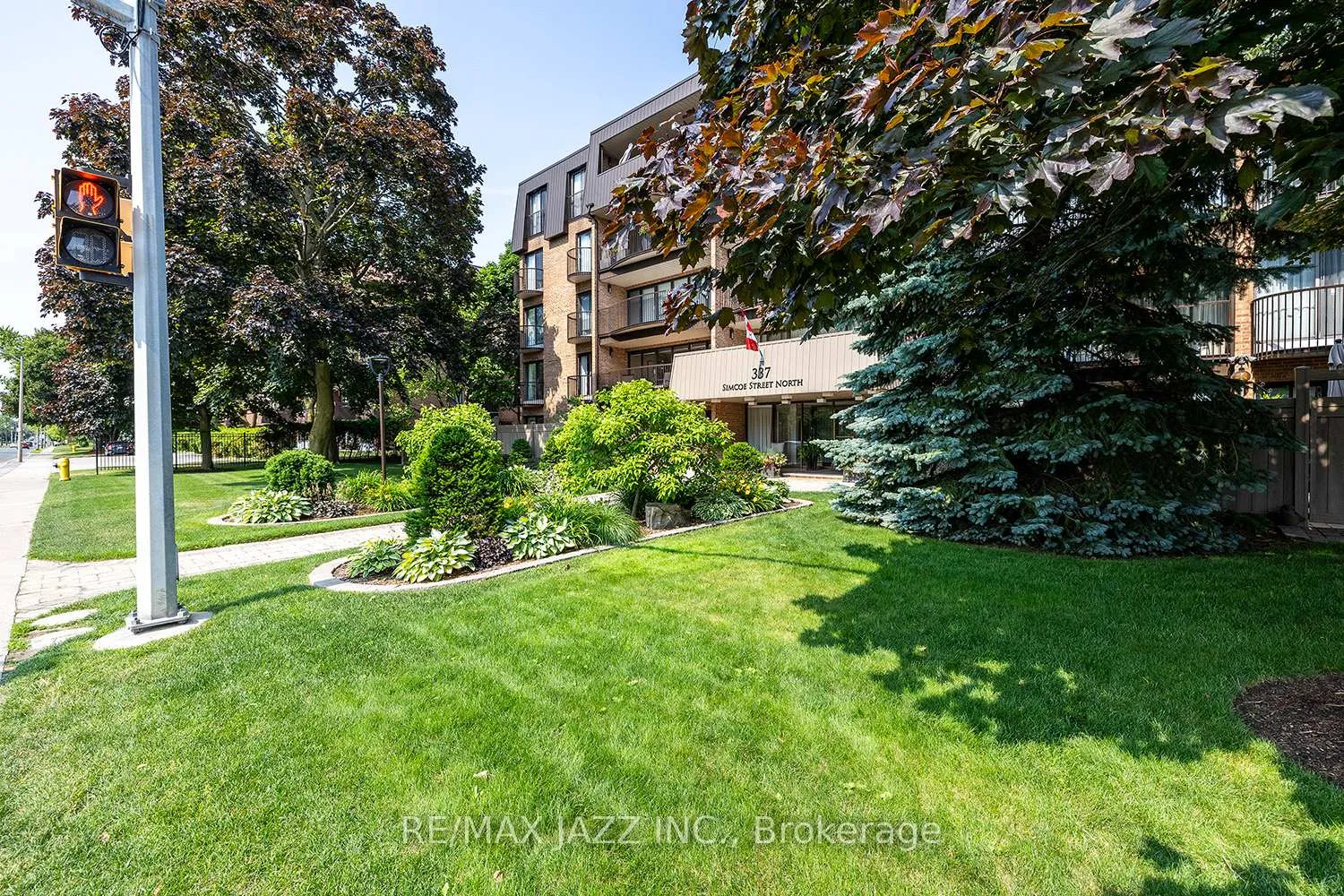 Photo 33 of Unit 201, 337 Simcoe Street N, Oshawa, O'Neill — HOMEH