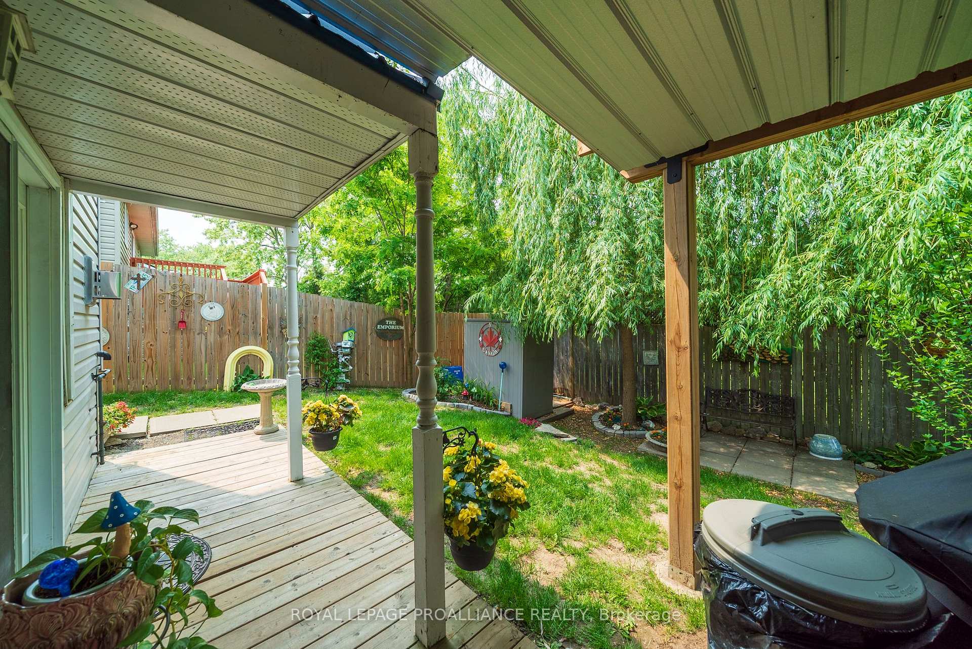 Photo 10 of 31 Follwell Crescent, Belleville, Belleville Ward — HOMEH