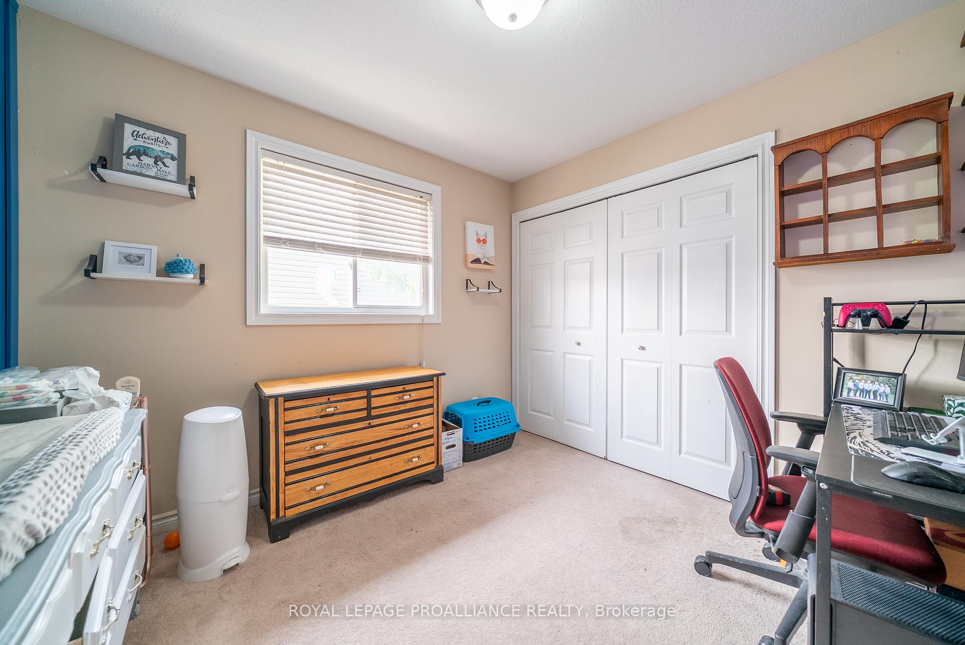 Photo 24 of 31 Follwell Crescent, Belleville, Belleville Ward — HOMEH