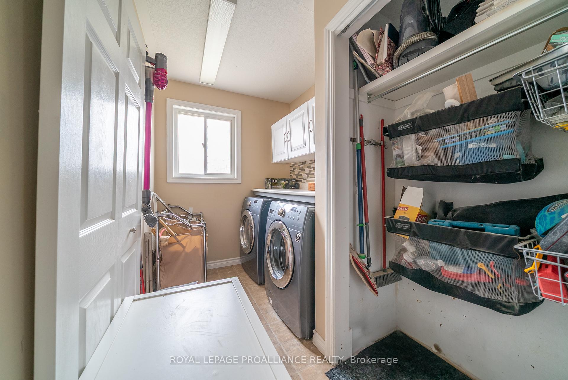 Photo 26 of 31 Follwell Crescent, Belleville, Belleville Ward — HOMEH