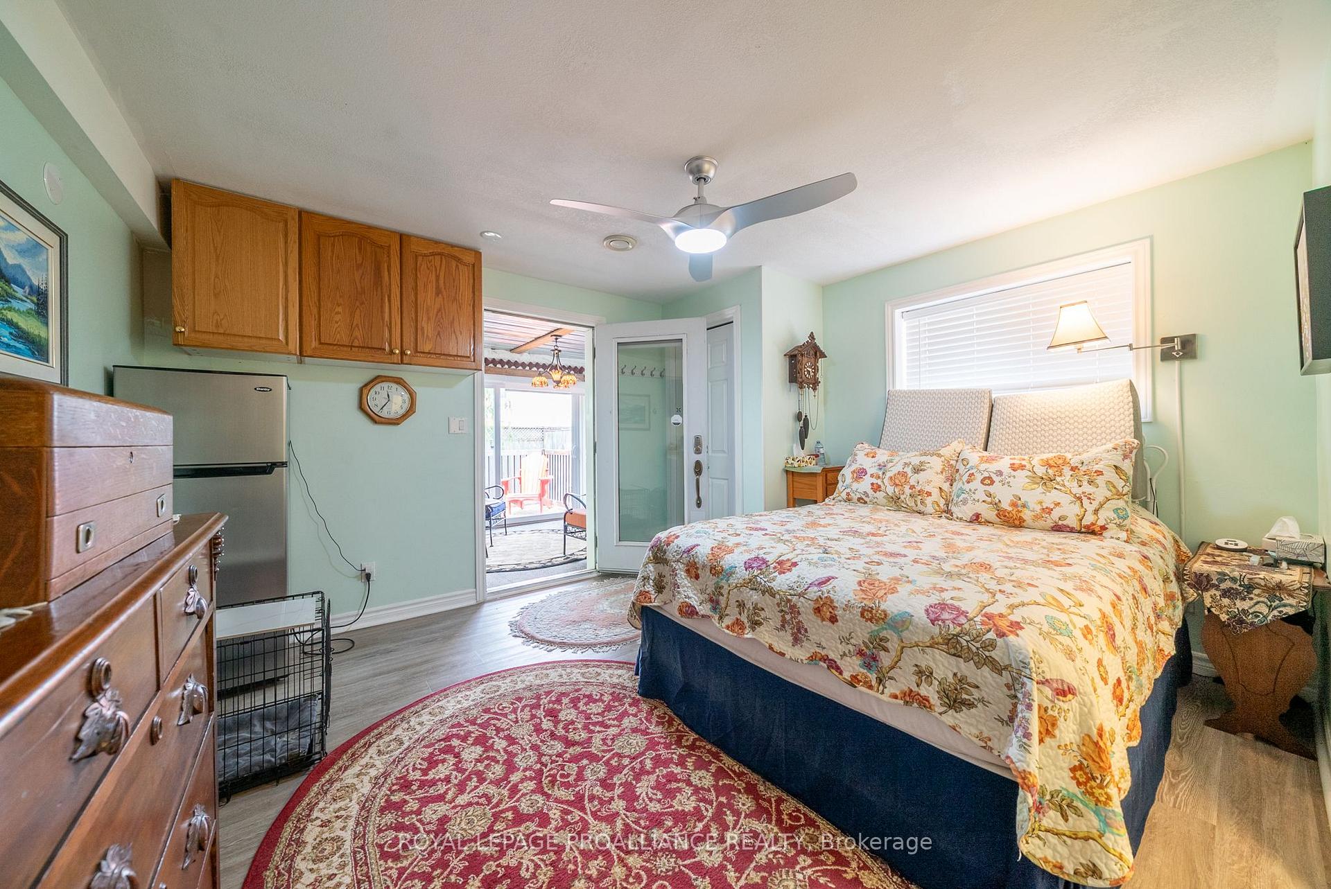 Photo 37 of 31 Follwell Crescent, Belleville, Belleville Ward — HOMEH