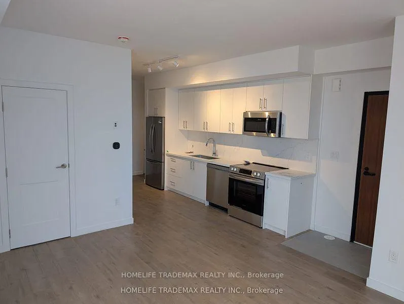 Photo 37 of Unit 10, 30 Markdale Lane, Markham, Middlefield — HOMEH