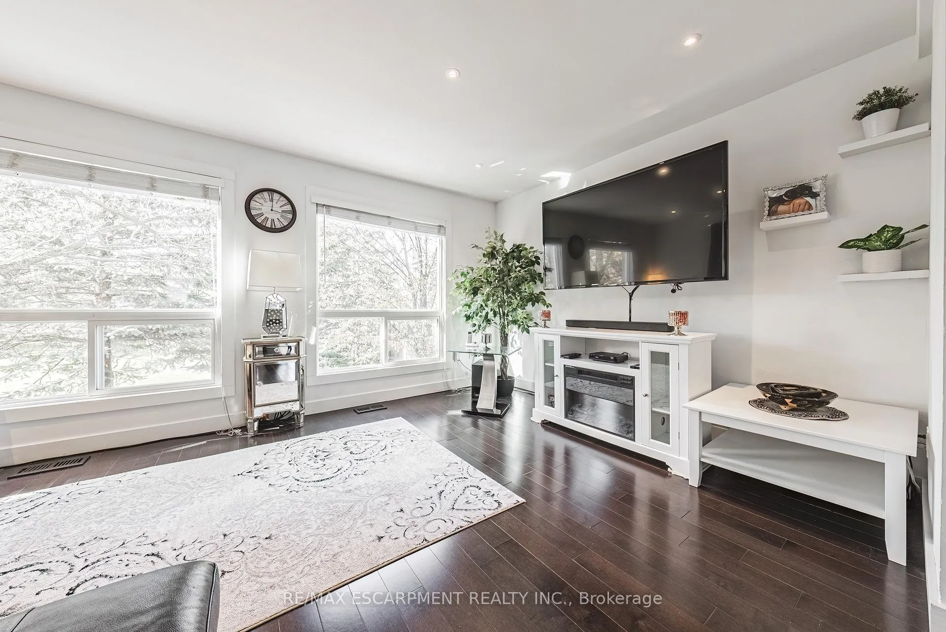 Photo 10 of Unit 26, 1155 Paramount Drive, Hamilton, Stoney Creek — HOMEH