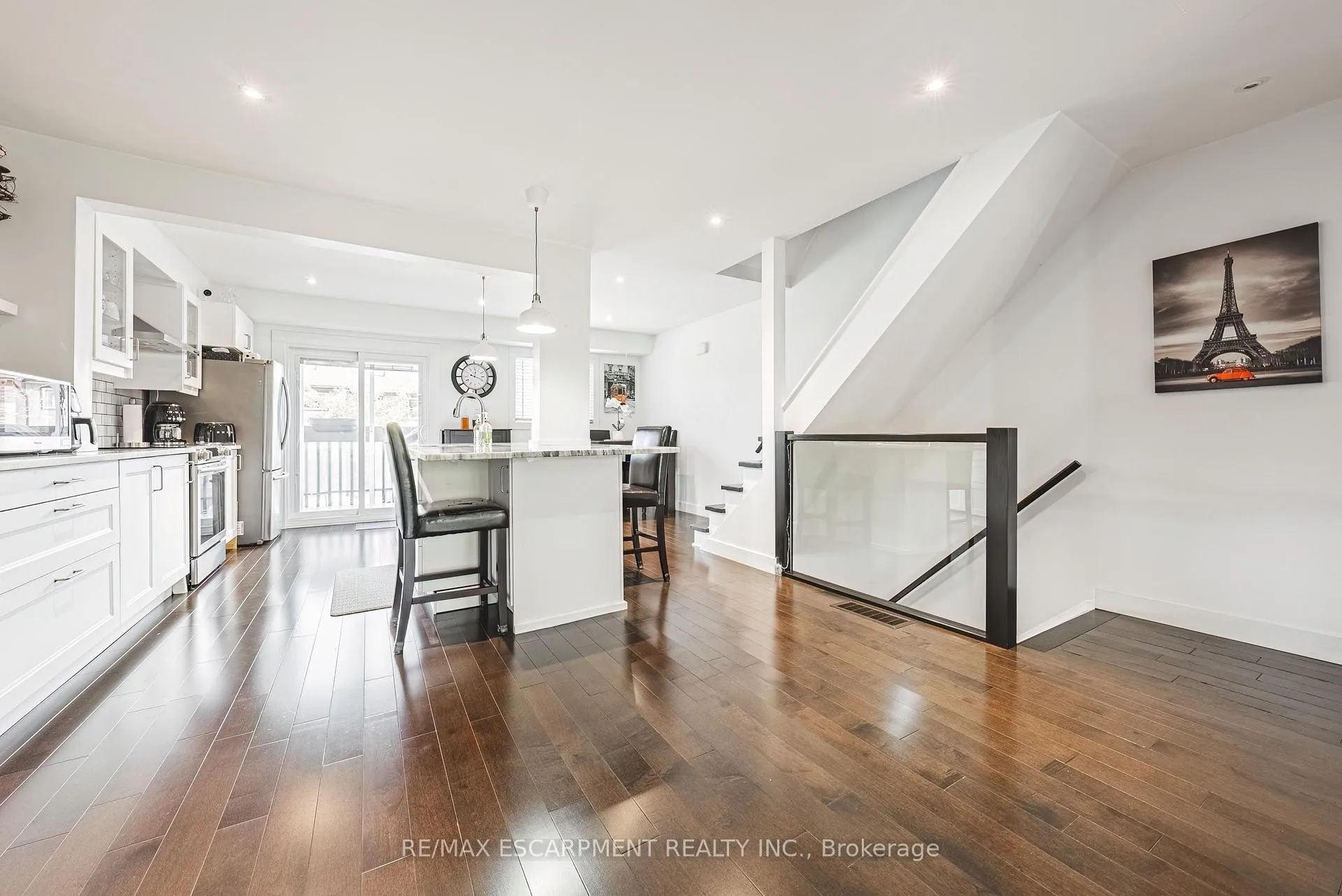 Photo 12 of Unit 26, 1155 Paramount Drive, Hamilton, Stoney Creek — HOMEH