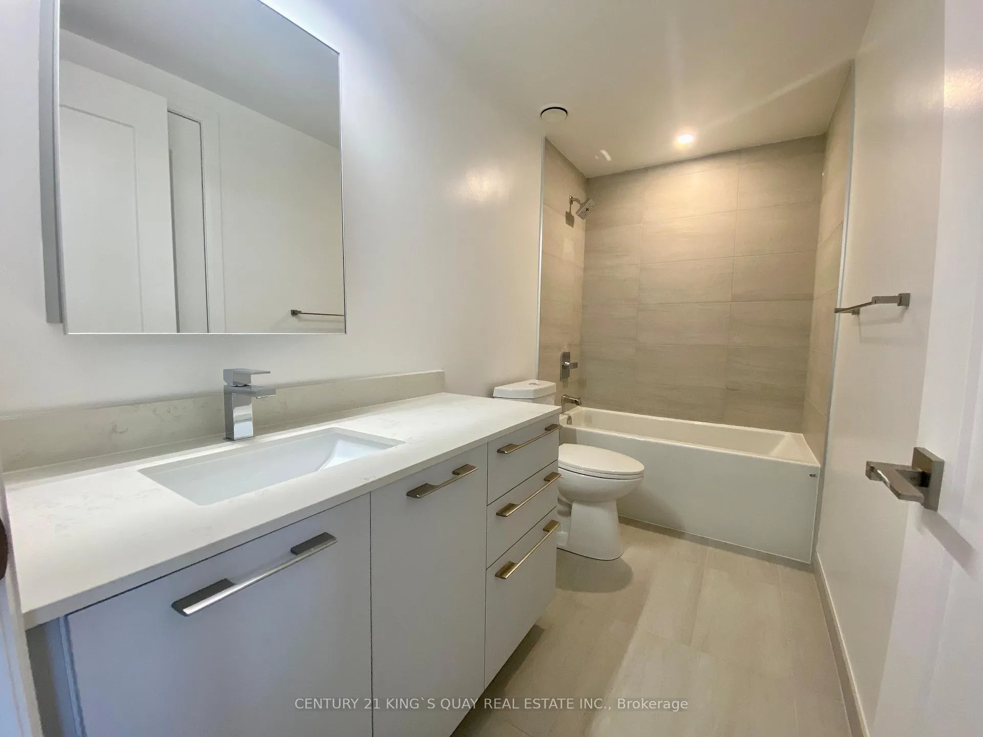 Photo 13 of Unit 3807, 18 Water Walk Drive, Markham, Unionville — HOMEH