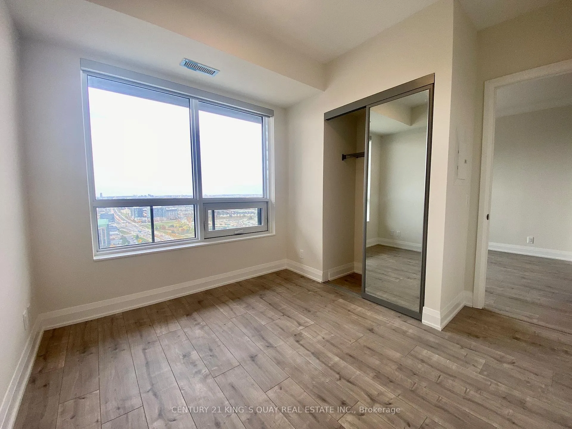 Photo 15 of Unit 3807, 18 Water Walk Drive, Markham, Unionville — HOMEH