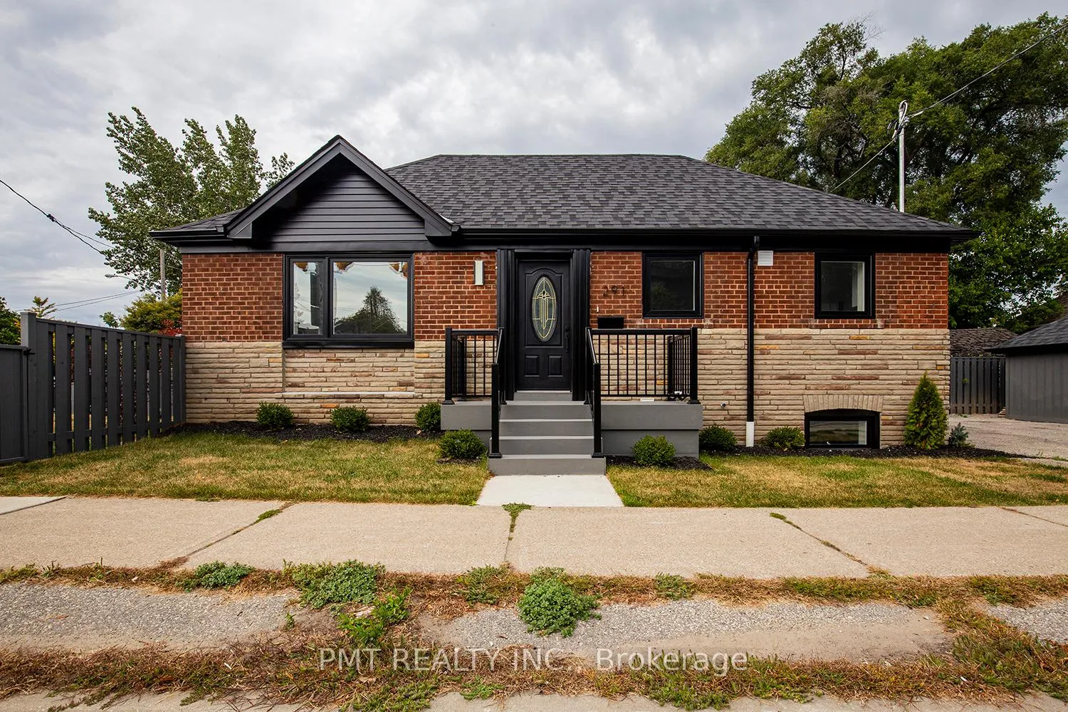 Photo 1 of Unit Main, 291 Glebemount Avenue, Toronto, East York — HOMEH