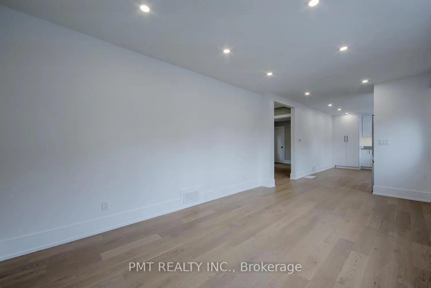 Photo 5 of Unit Main, 291 Glebemount Avenue, Toronto, East York — HOMEH