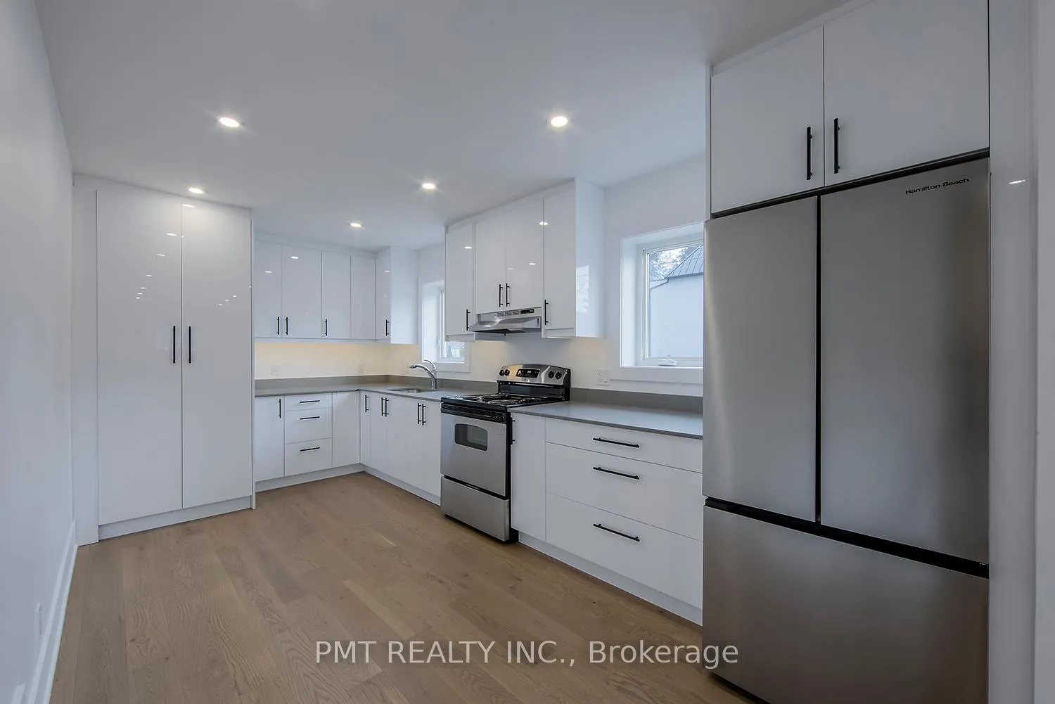 Photo 6 of Unit Main, 291 Glebemount Avenue, Toronto, East York — HOMEH