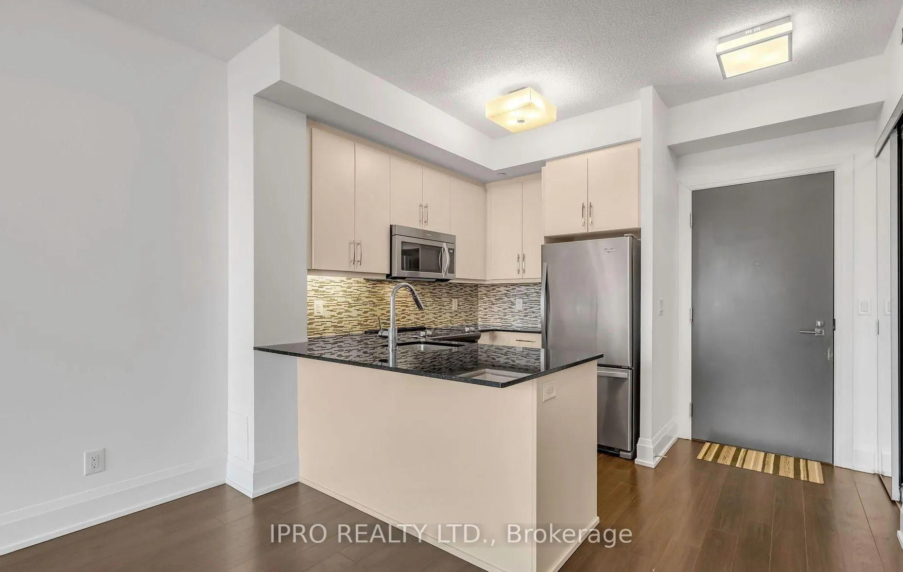 Photo 6 of Unit 309, 1 Old Mill Drive E, Toronto, High Park-Swansea — HOMEH