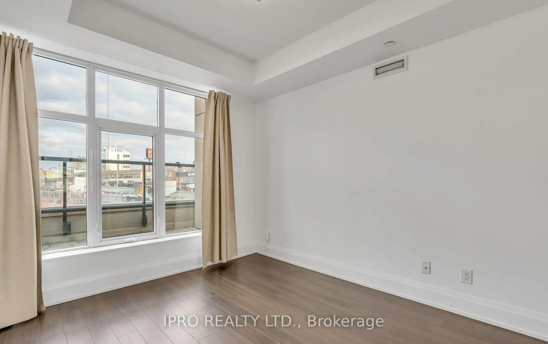 Photo 10 of Unit 309, 1 Old Mill Drive E, Toronto, High Park-Swansea — HOMEH