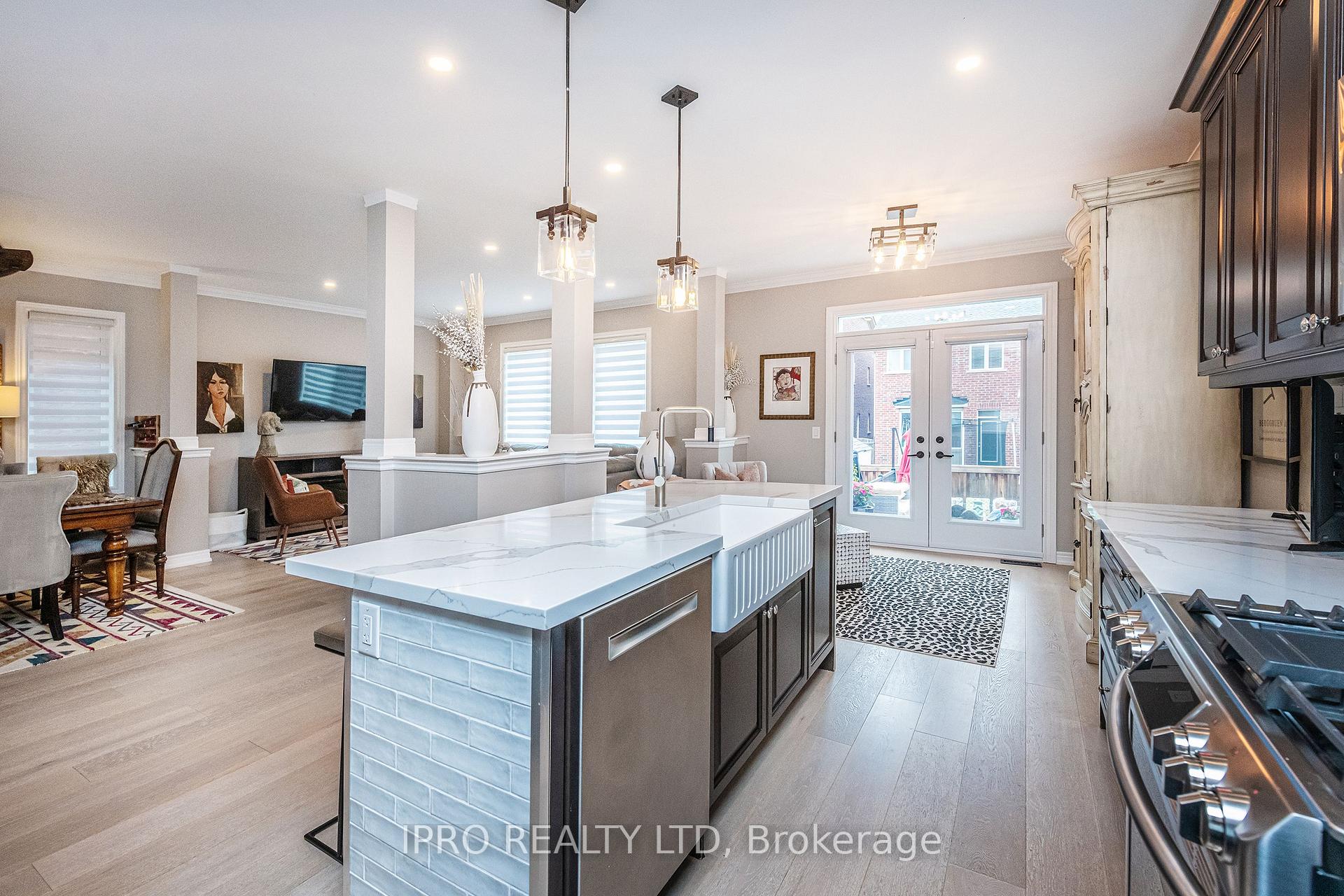 Photo 3 of 17 McEchearn Crescent, Caledon, Rural Caledon — HOMEH