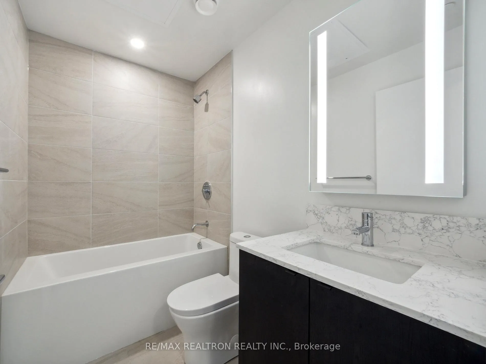 Photo 8 of Unit 320, 270 Dufferin Street, Toronto, South Parkdale — HOMEH