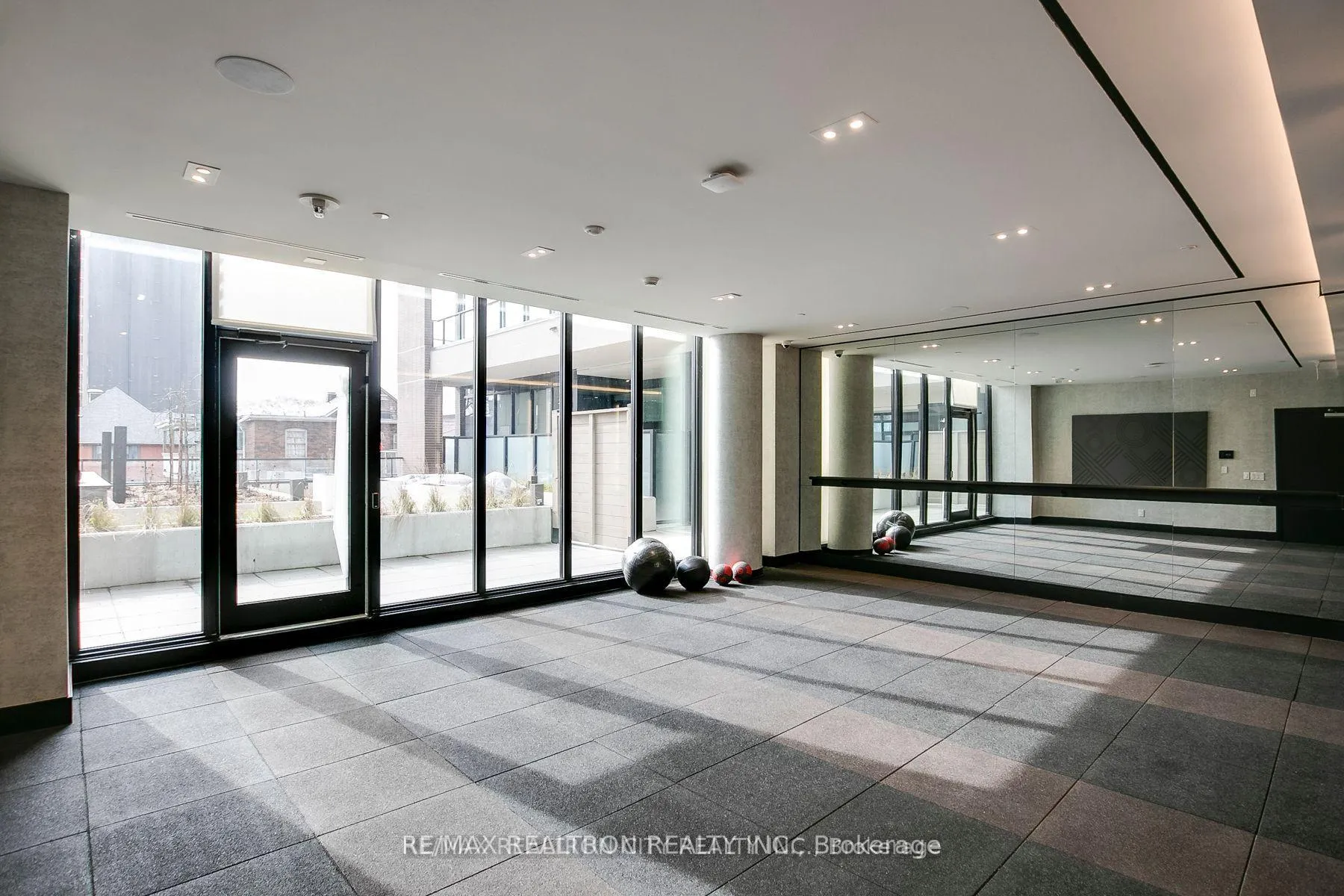 Photo 14 of Unit 320, 270 Dufferin Street, Toronto, South Parkdale — HOMEH