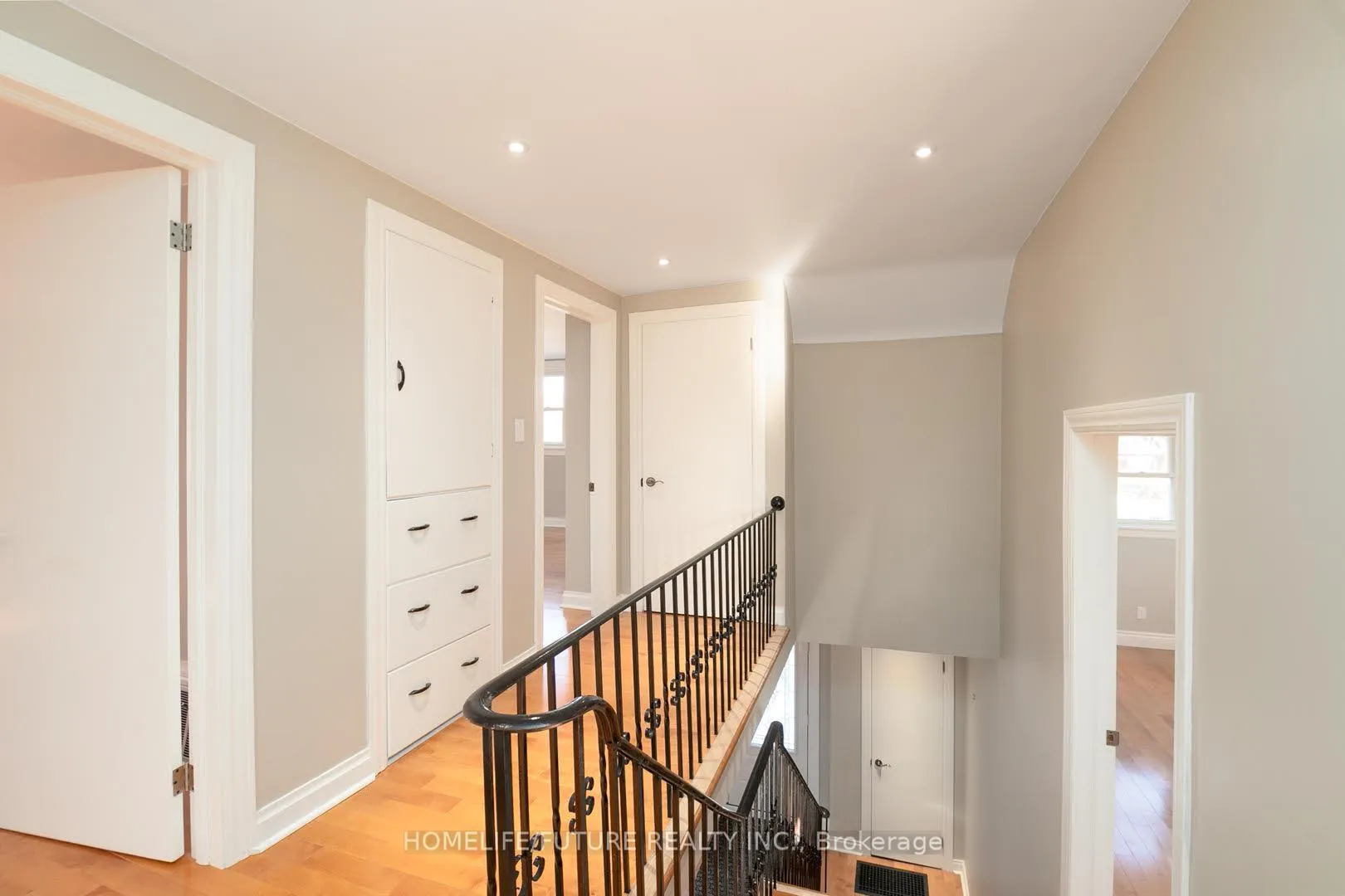 Photo 14 of Unit Upper, 76 Young Street, Brighton — HOMEH