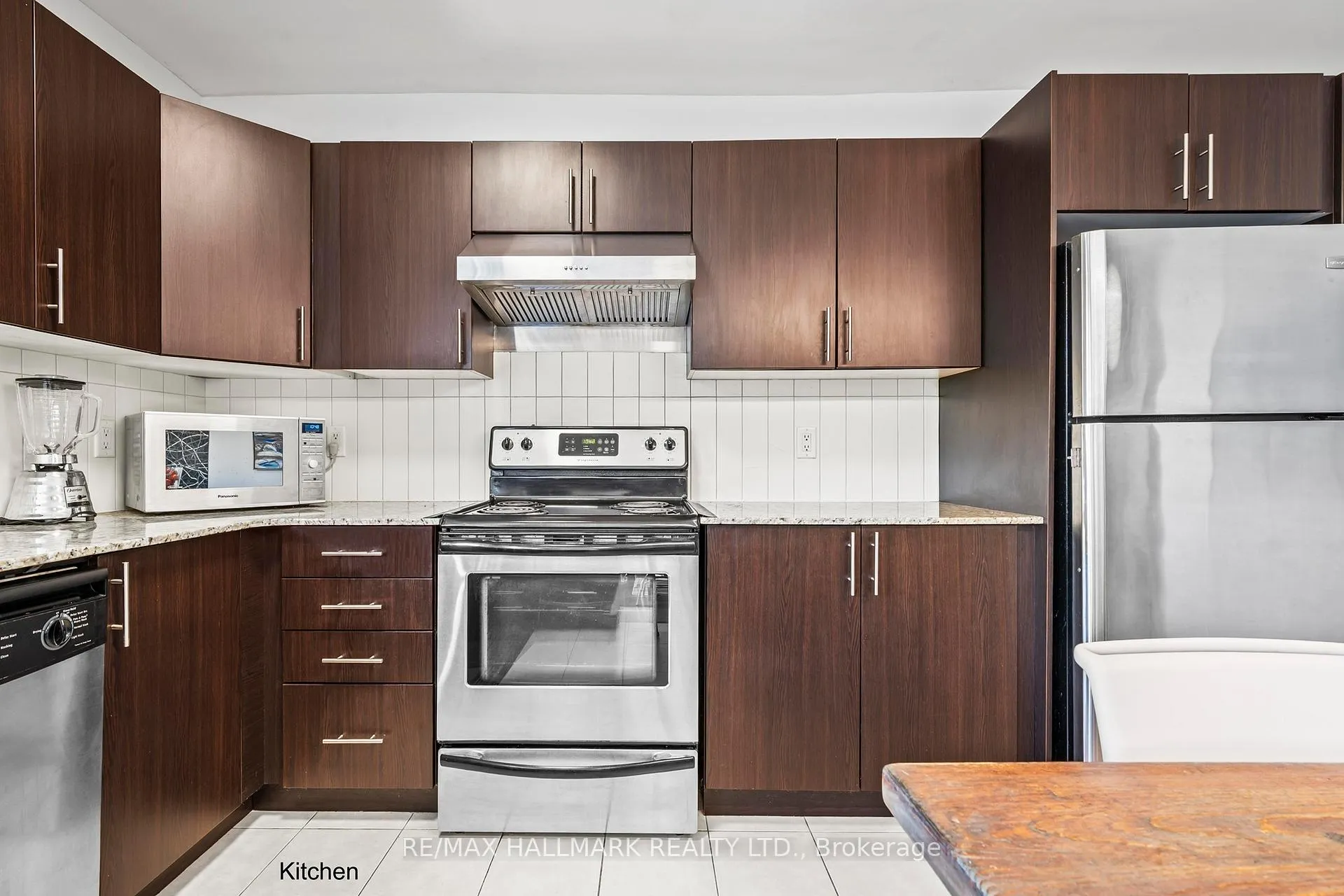 Photo 10 of Unit 602, 2603 Bathurst Street, Toronto, Forest Hill North — HOMEH