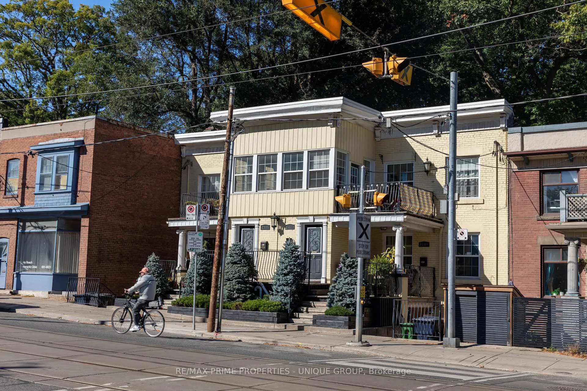 Photo 2 of Unit Main, 2338 1/2 Queen Street E, Toronto, The Beaches — HOMEH
