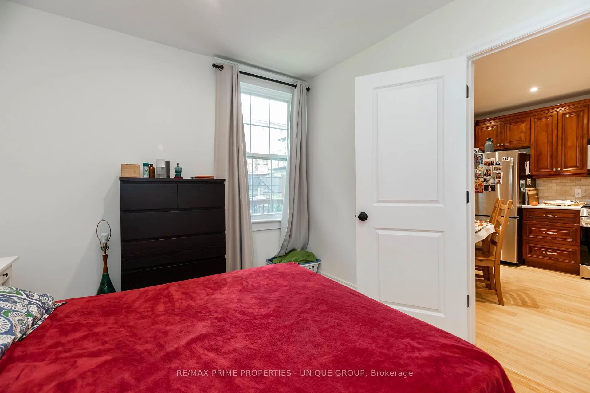 Photo 13 of Unit Main, 2338 1/2 Queen Street E, Toronto, The Beaches — HOMEH